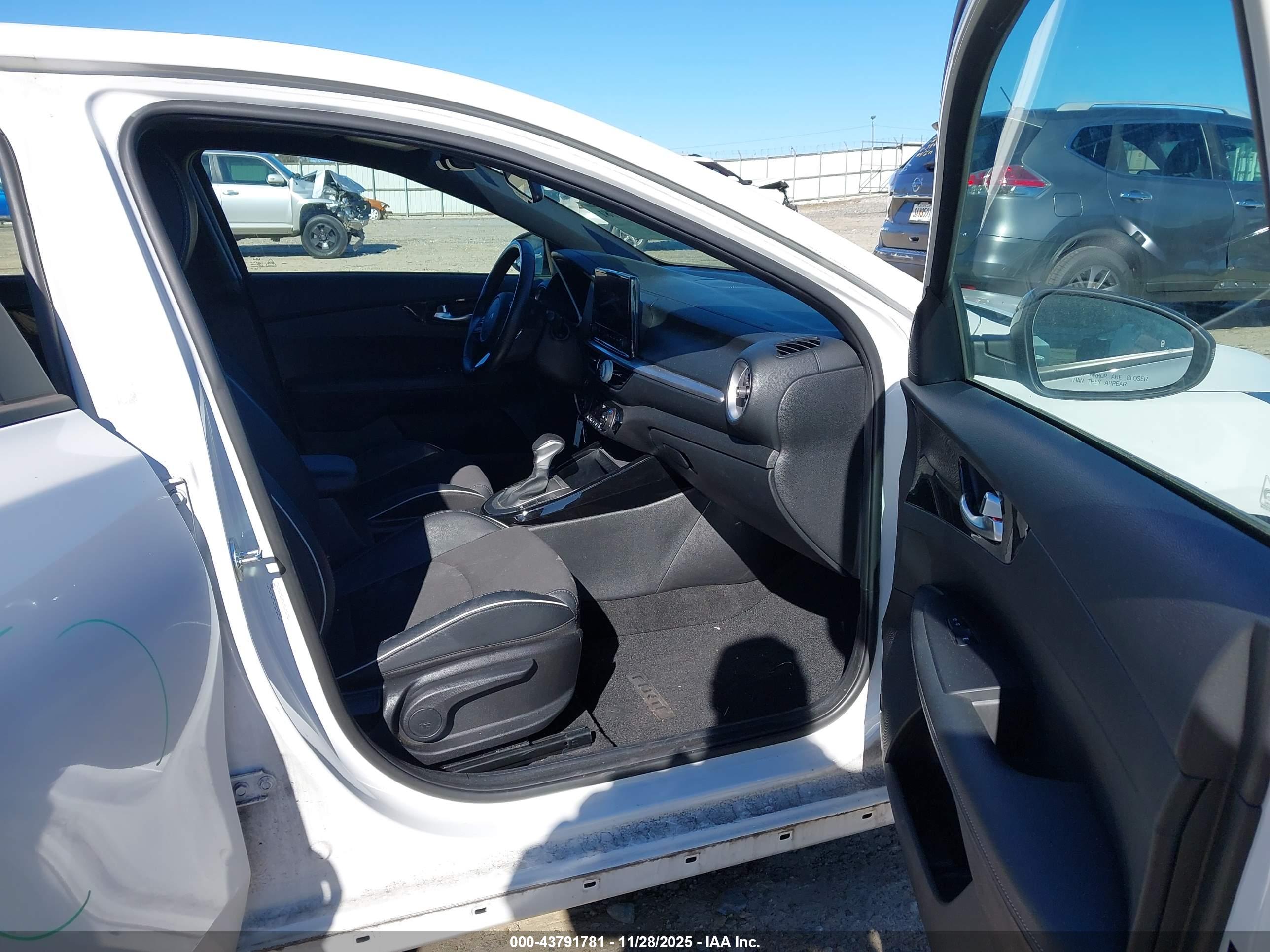 KIA FORTE image 5