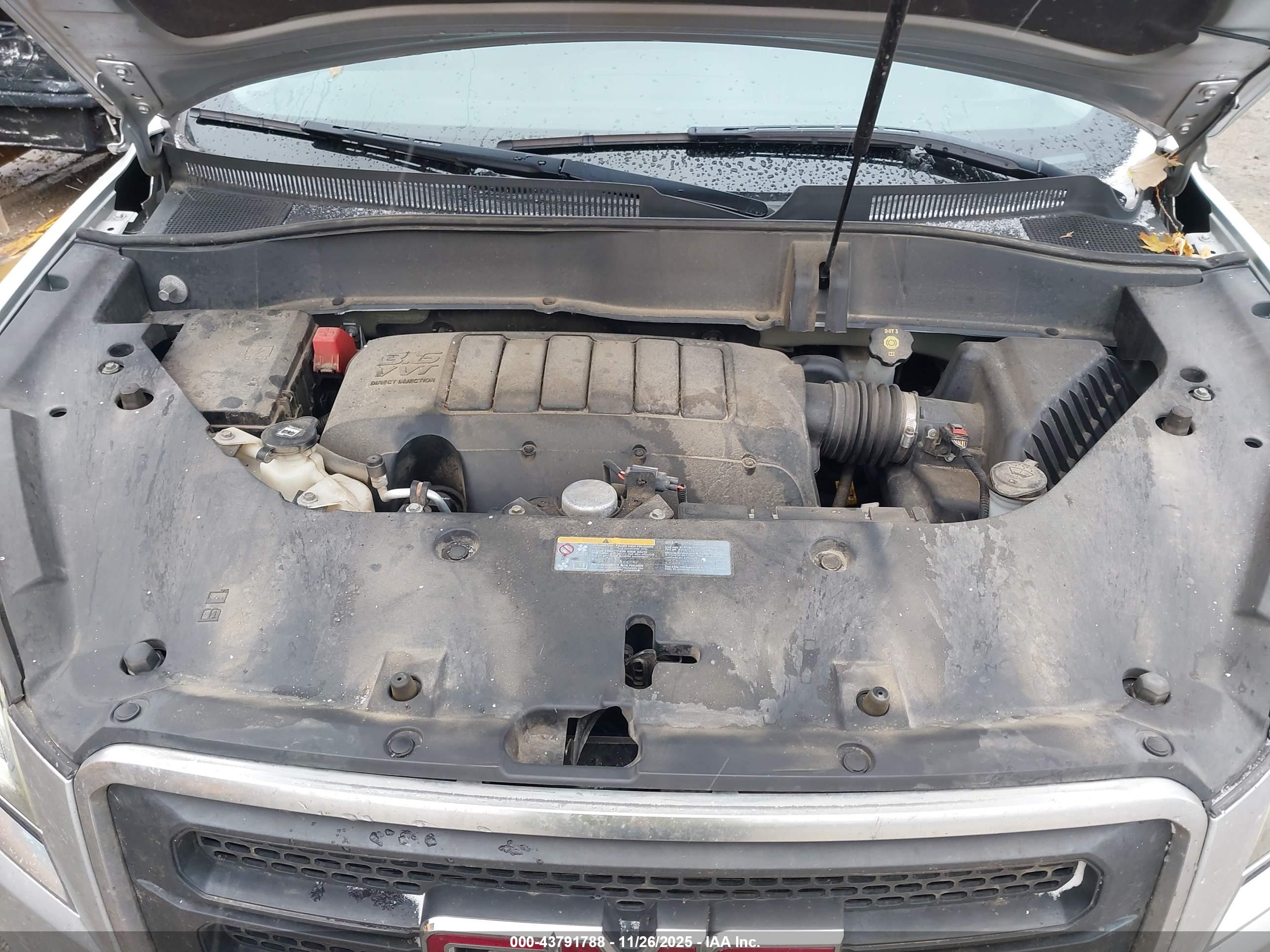 GMC ACADIA image 10