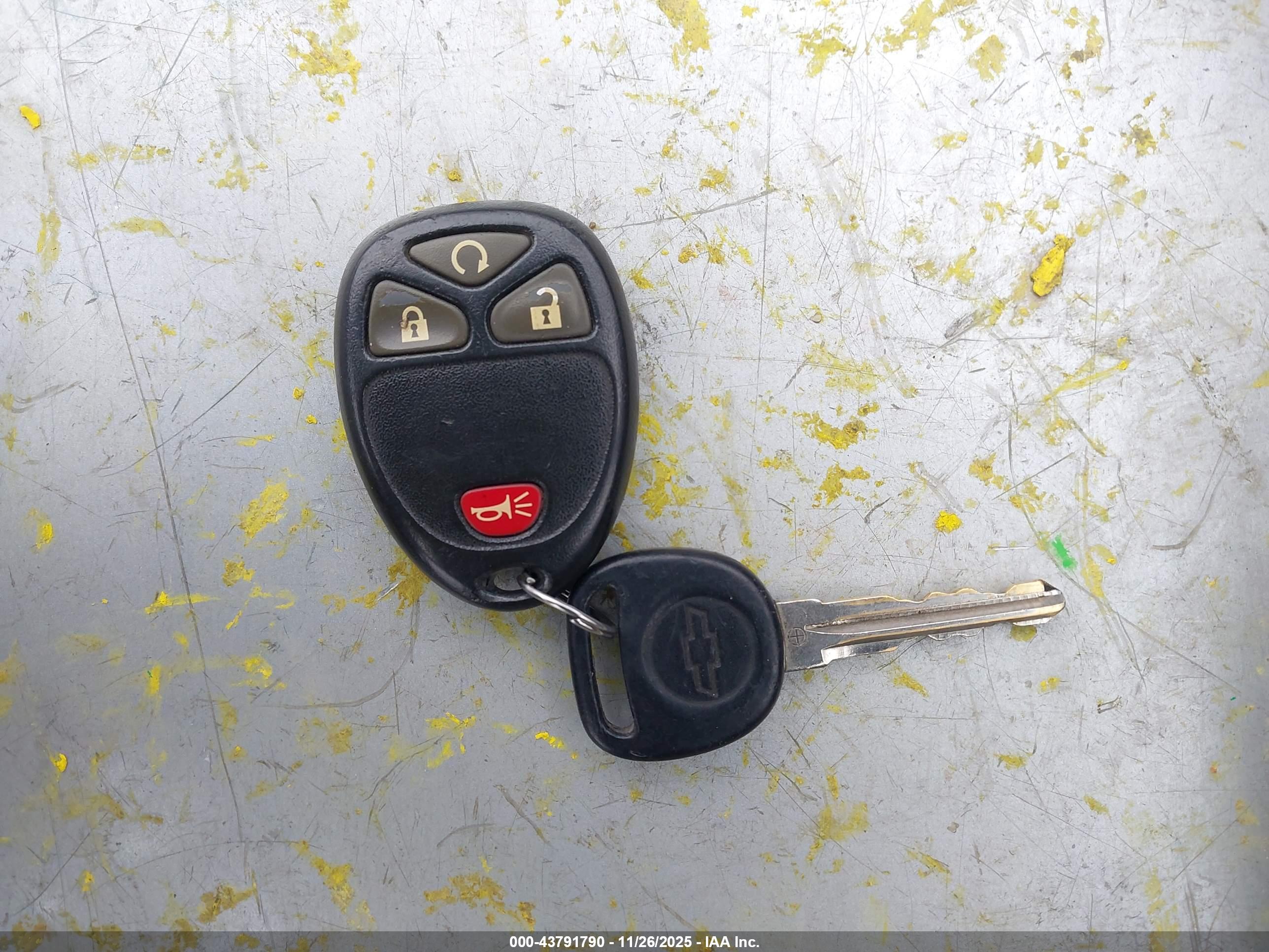 CHEVROLET TRAVERSE image 11
