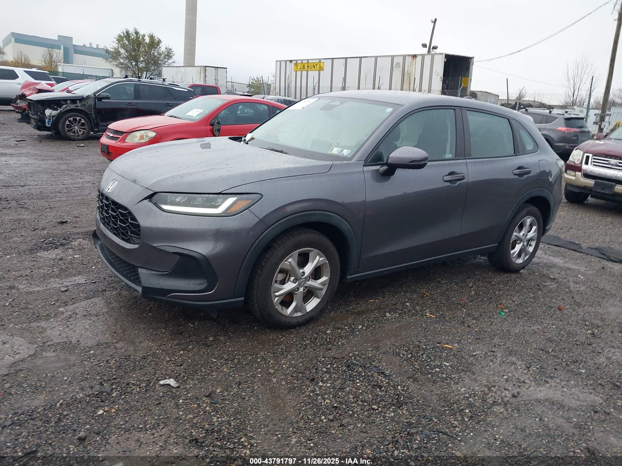HONDA HR-V image 2