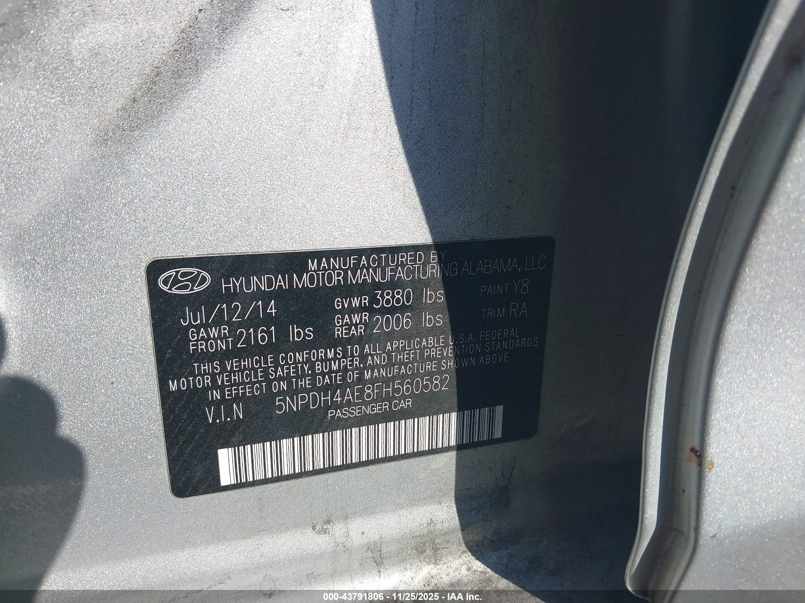 HYUNDAI ELANTRA image 9