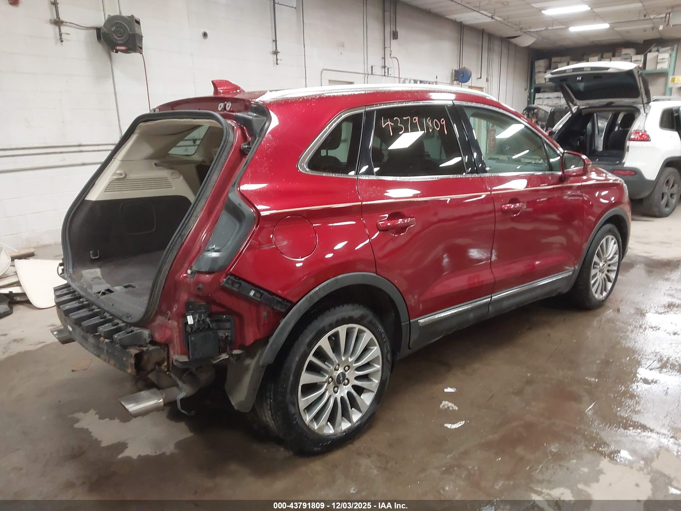 LINCOLN MKC image 4