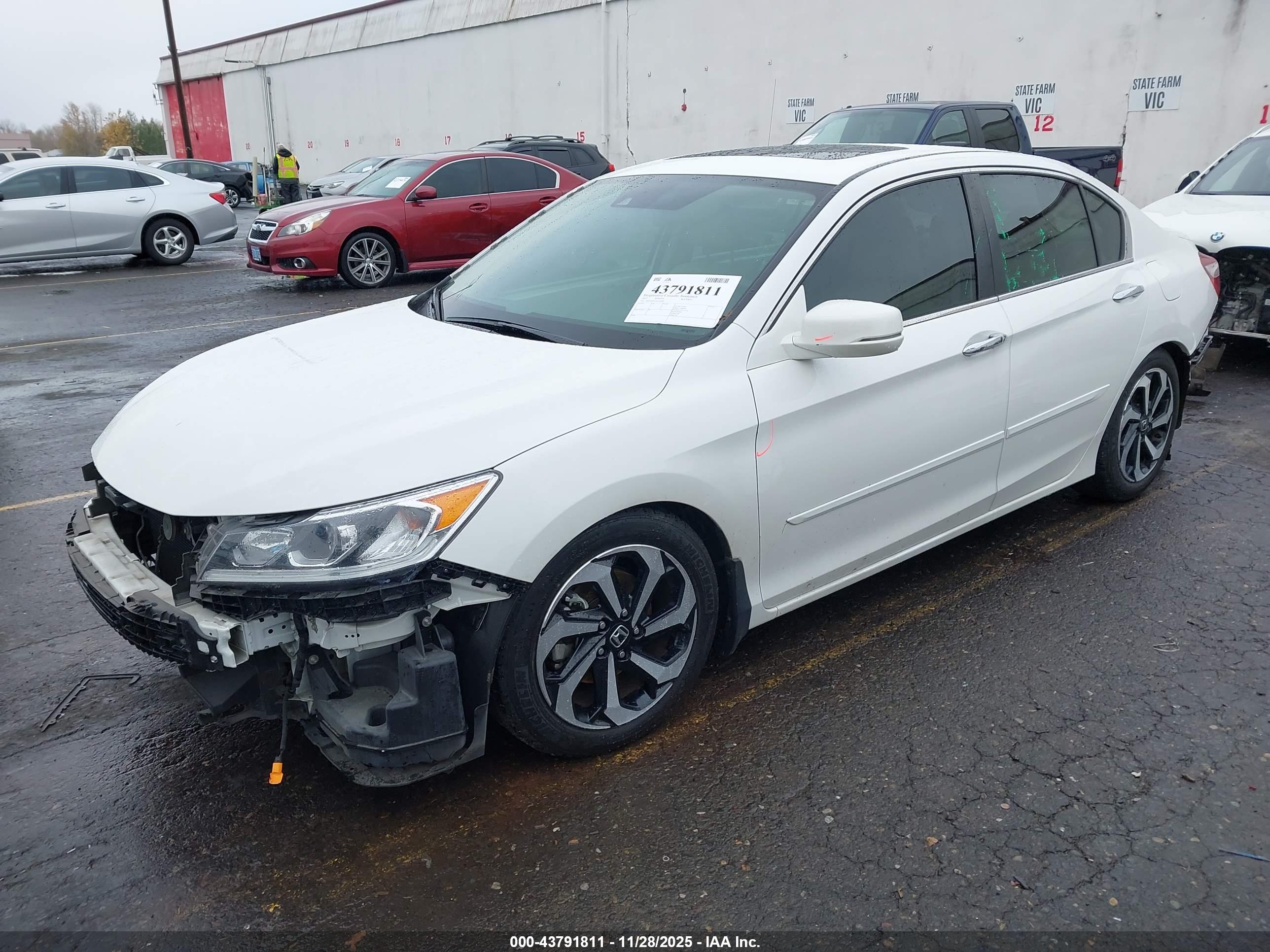 HONDA ACCORD image 2