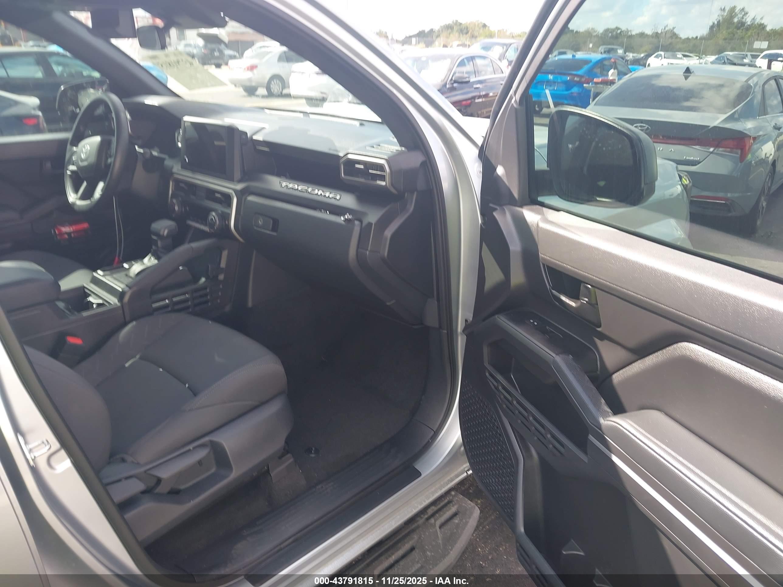 TOYOTA TACOMA image 5