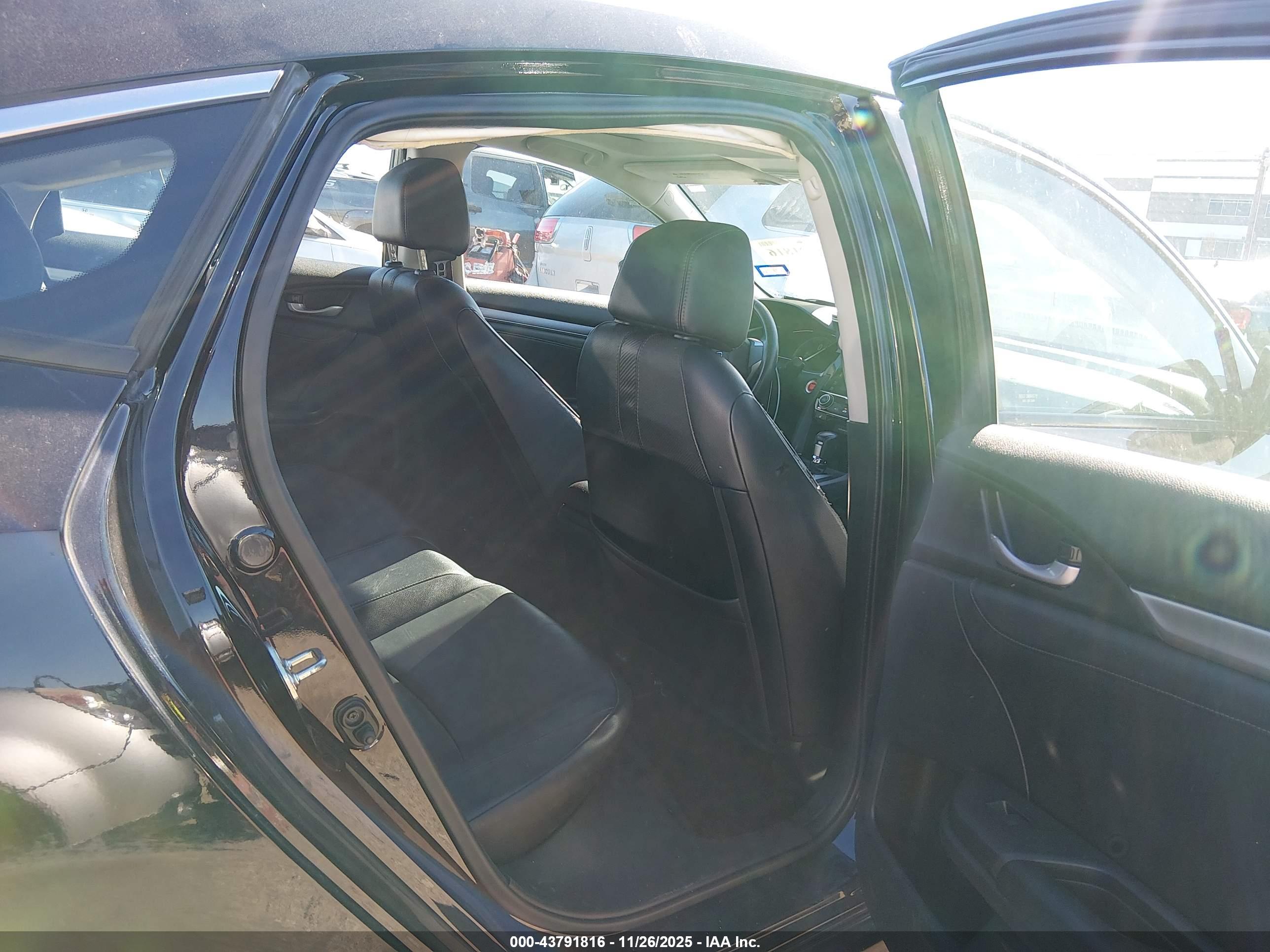 HONDA CIVIC image 8