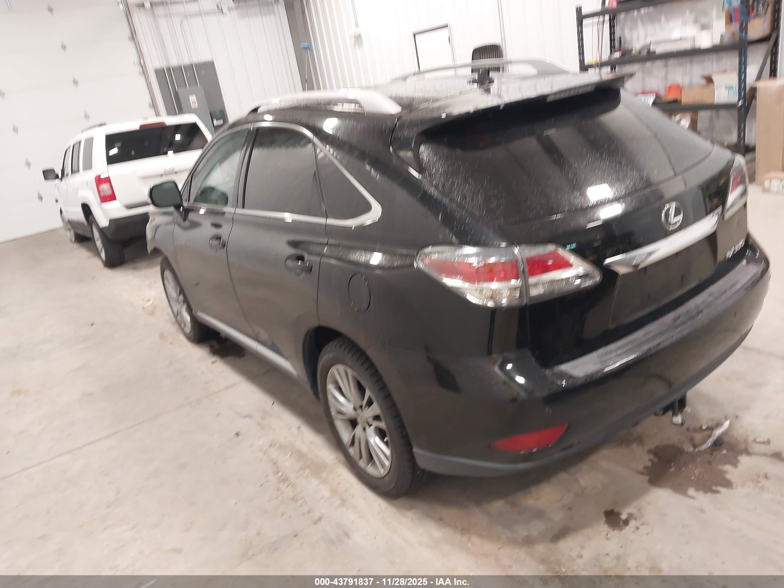 LEXUS RX image 3