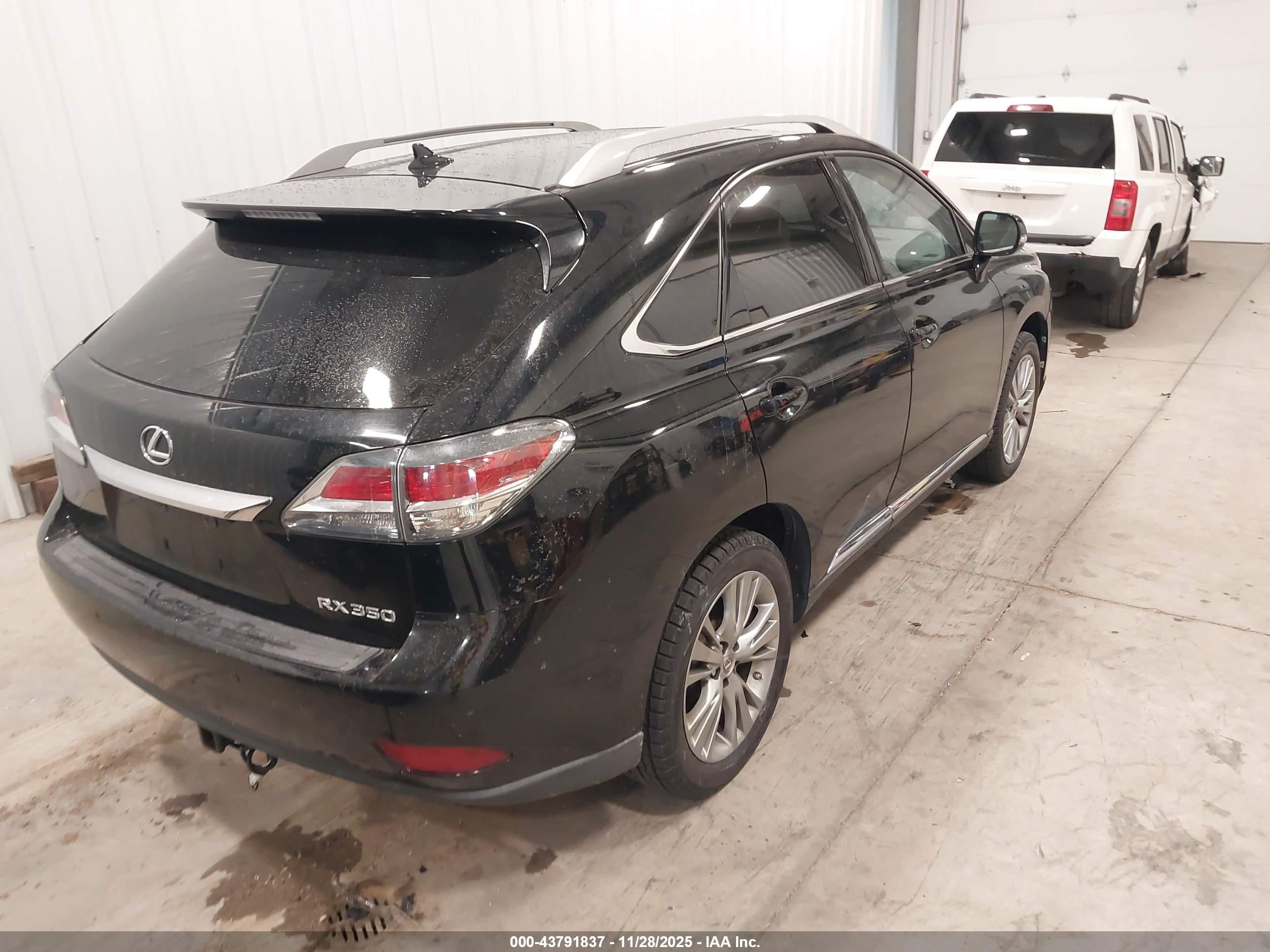 LEXUS RX image 4