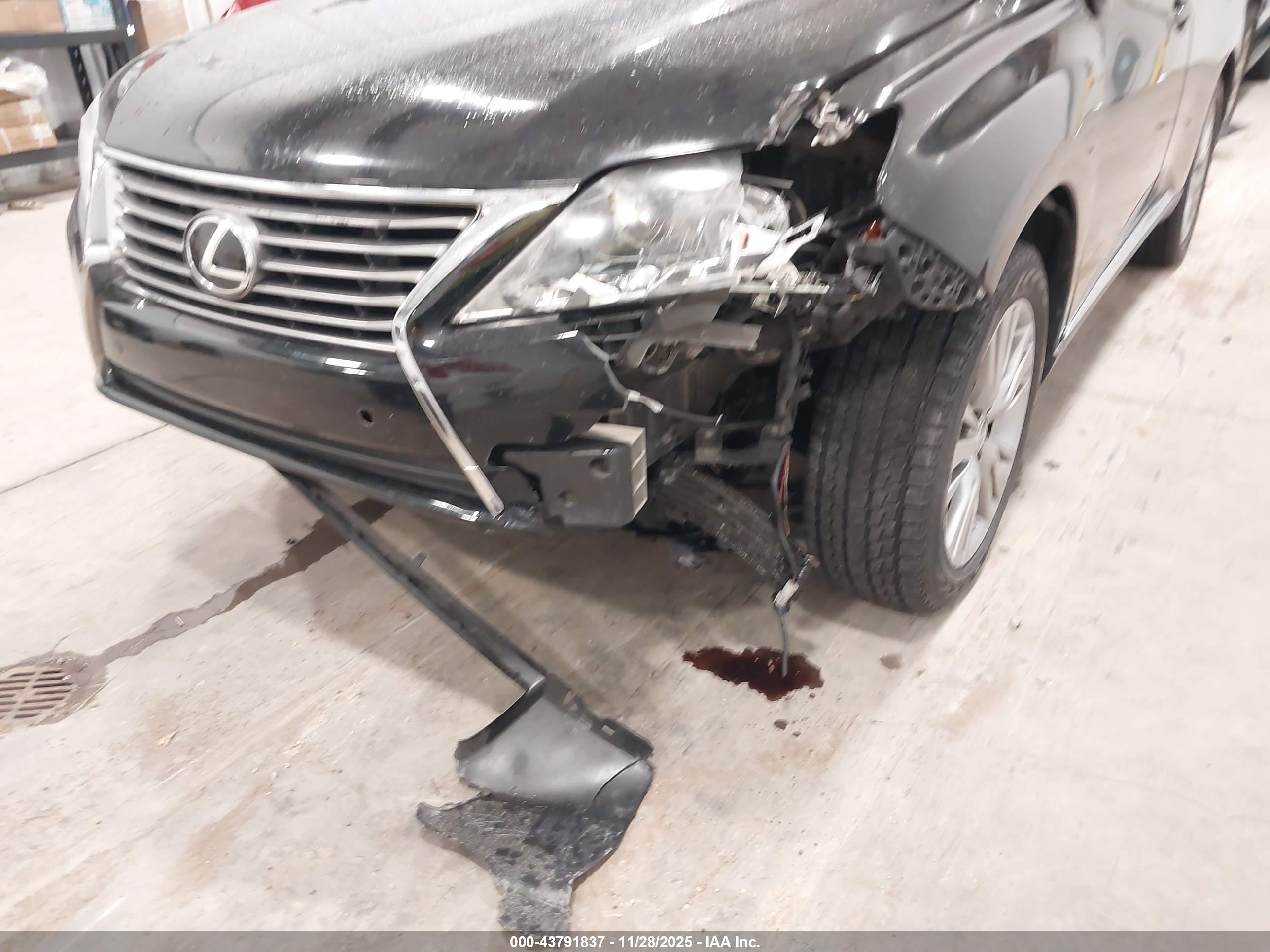 LEXUS RX image 6