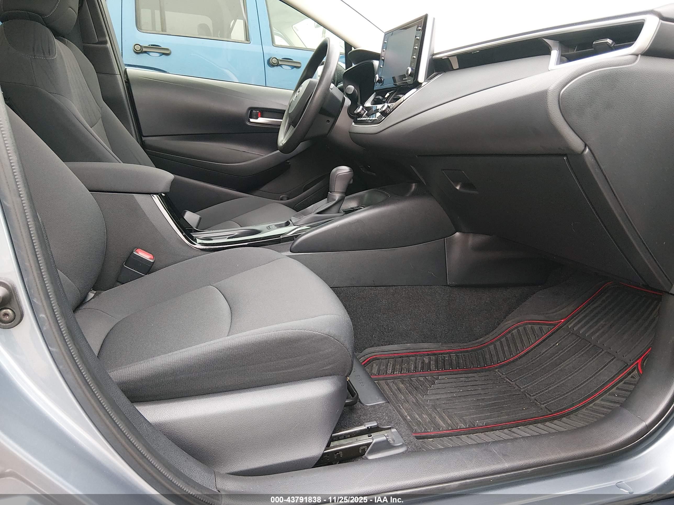 TOYOTA COROLLA image 5