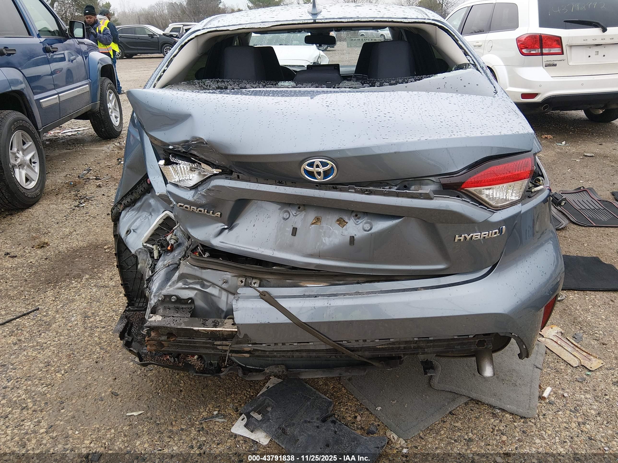 TOYOTA COROLLA image 6