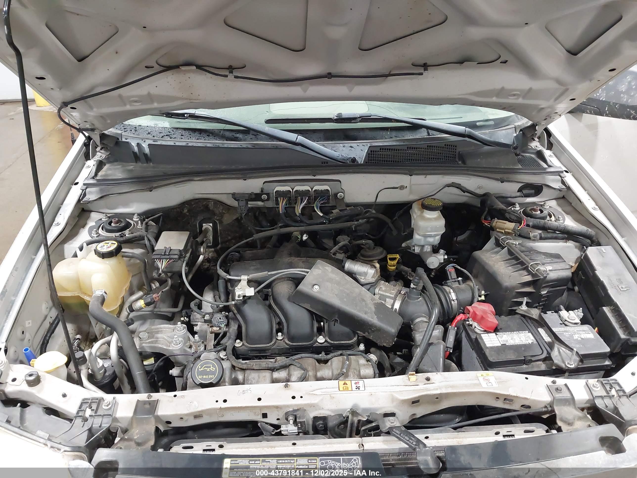 FORD ESCAPE image 10