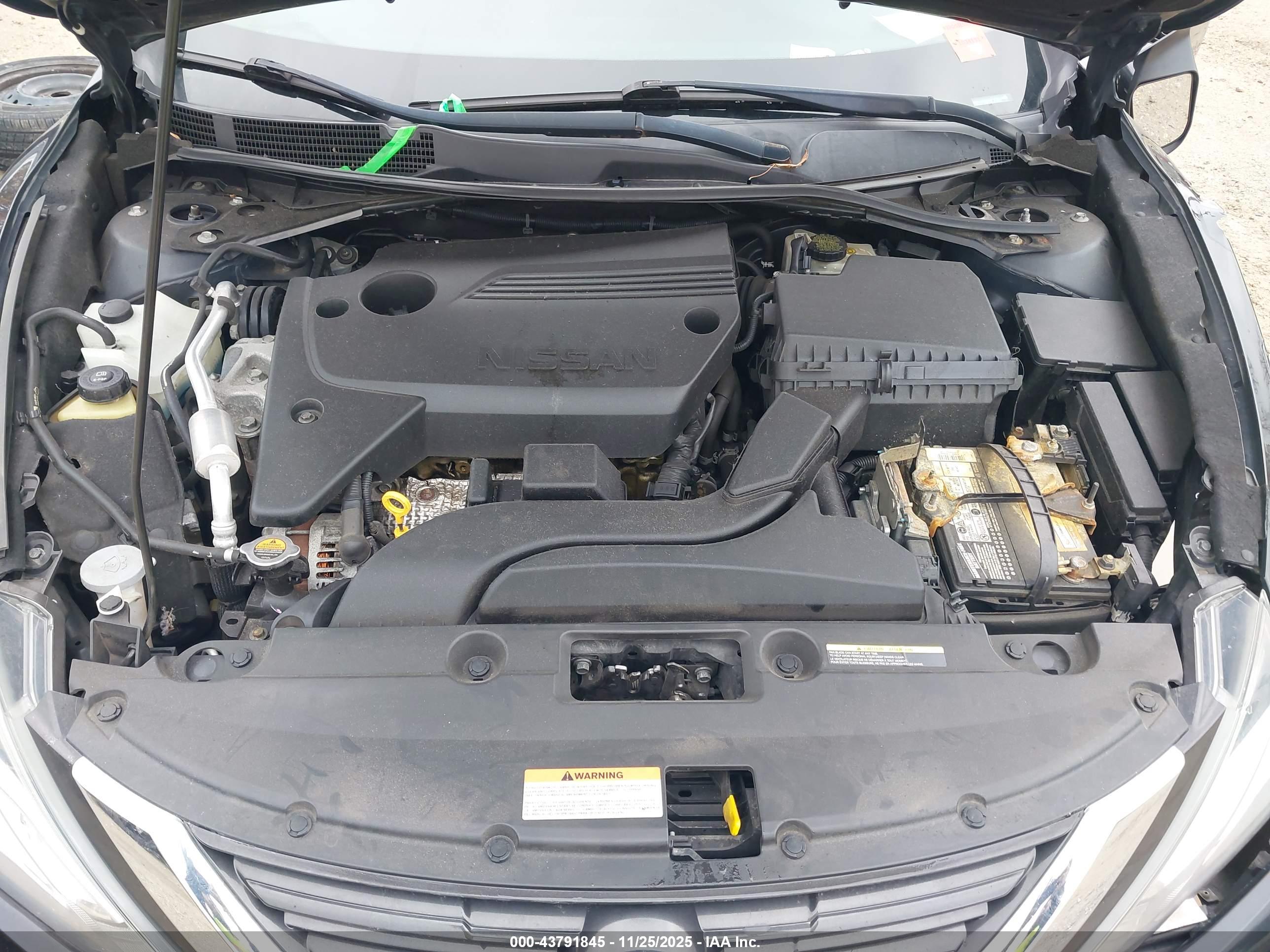 NISSAN ALTIMA image 10