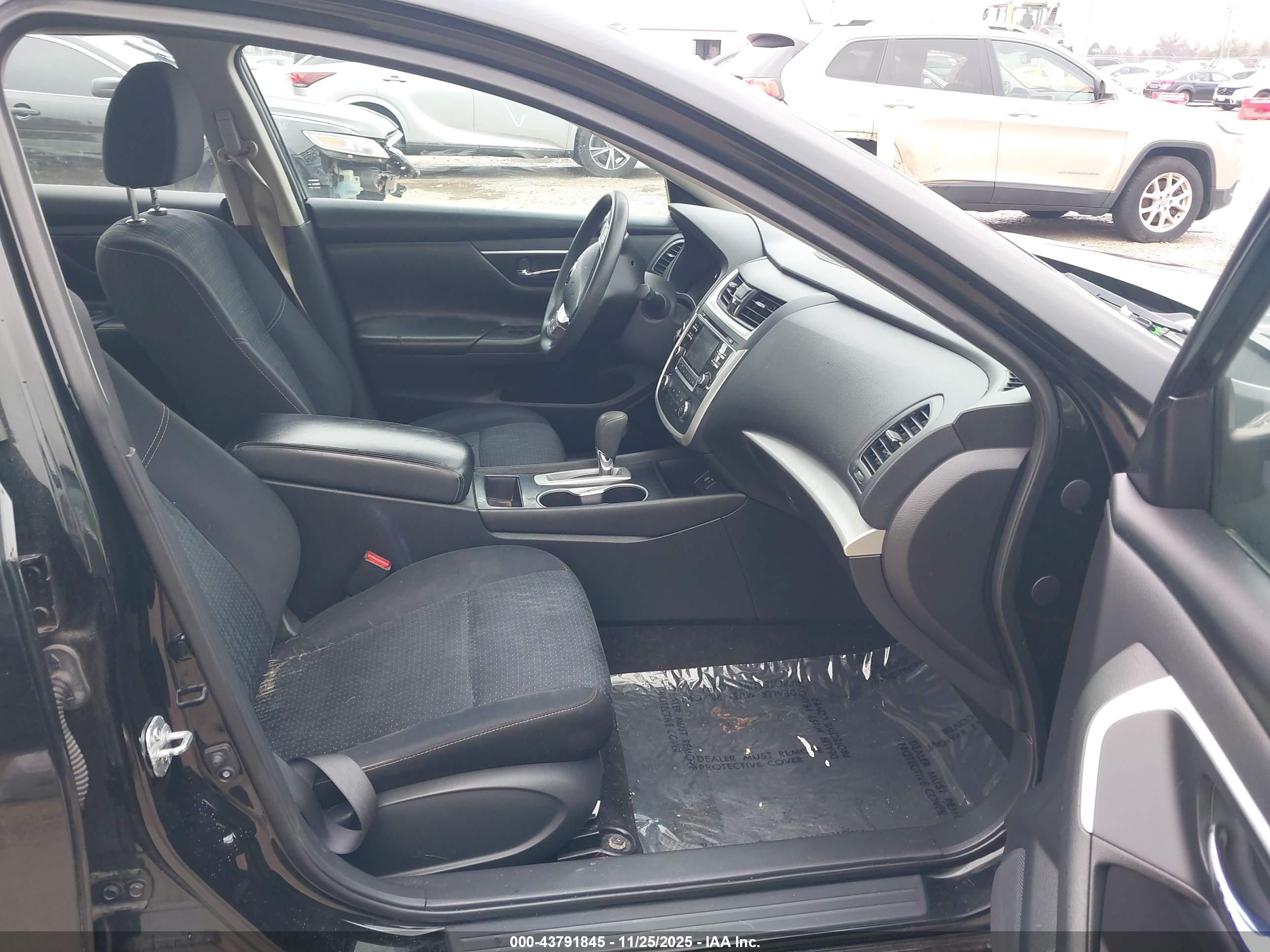 NISSAN ALTIMA image 5