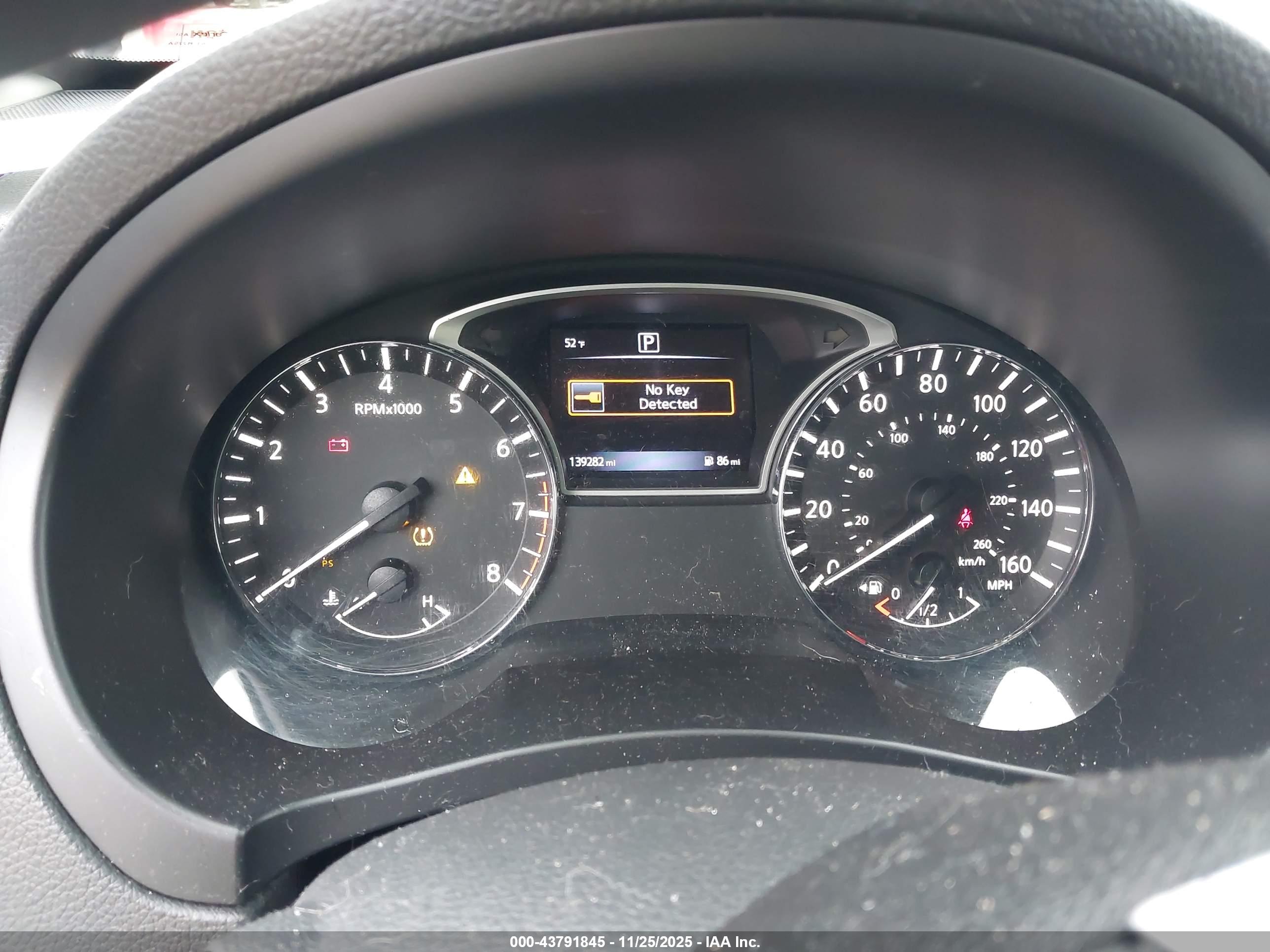 NISSAN ALTIMA image 7
