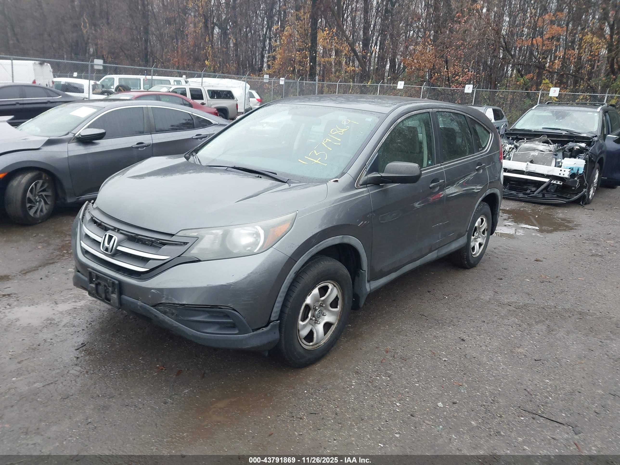HONDA CR-V image 2