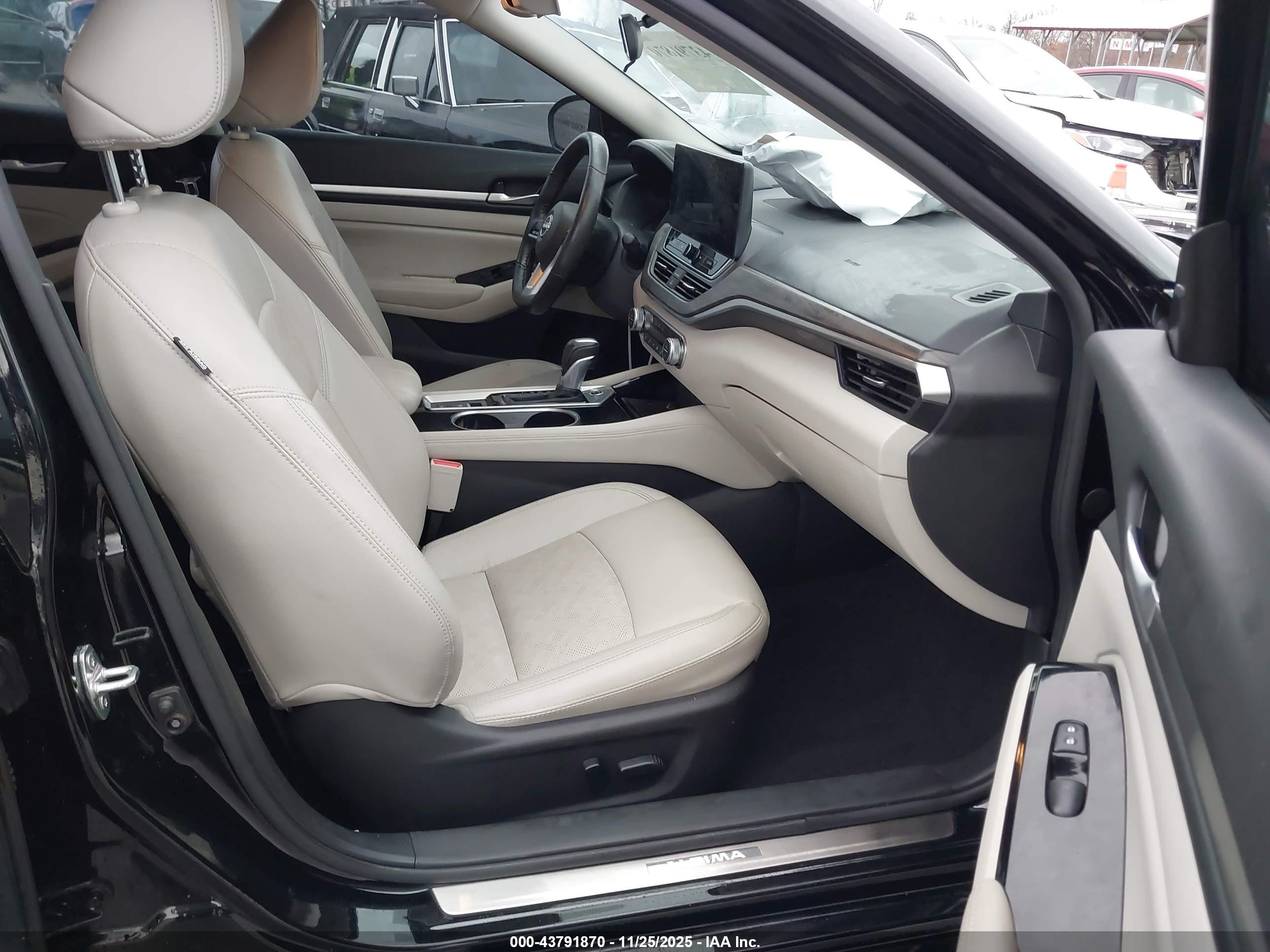 NISSAN ALTIMA image 5