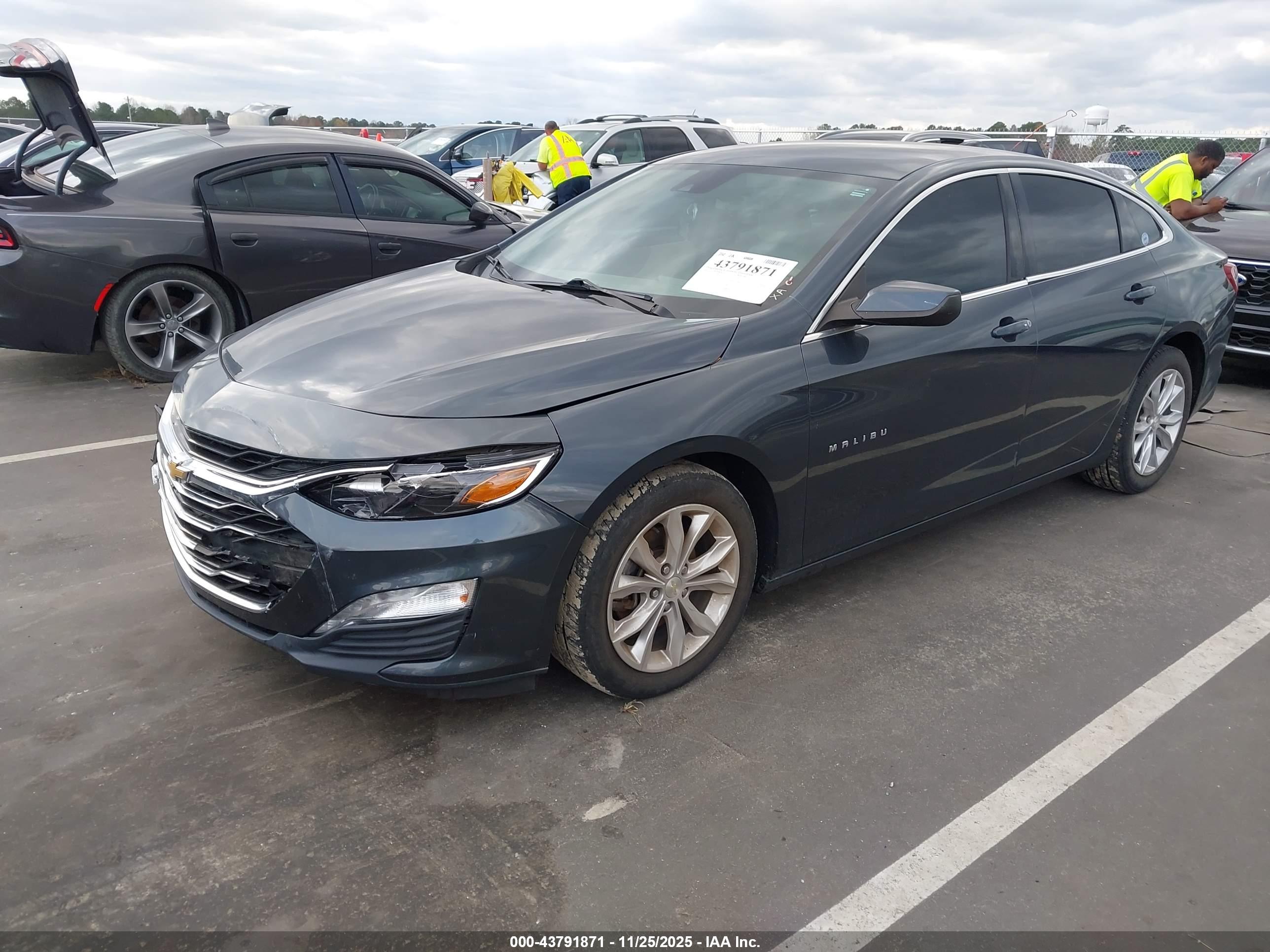 CHEVROLET MALIBU image 2