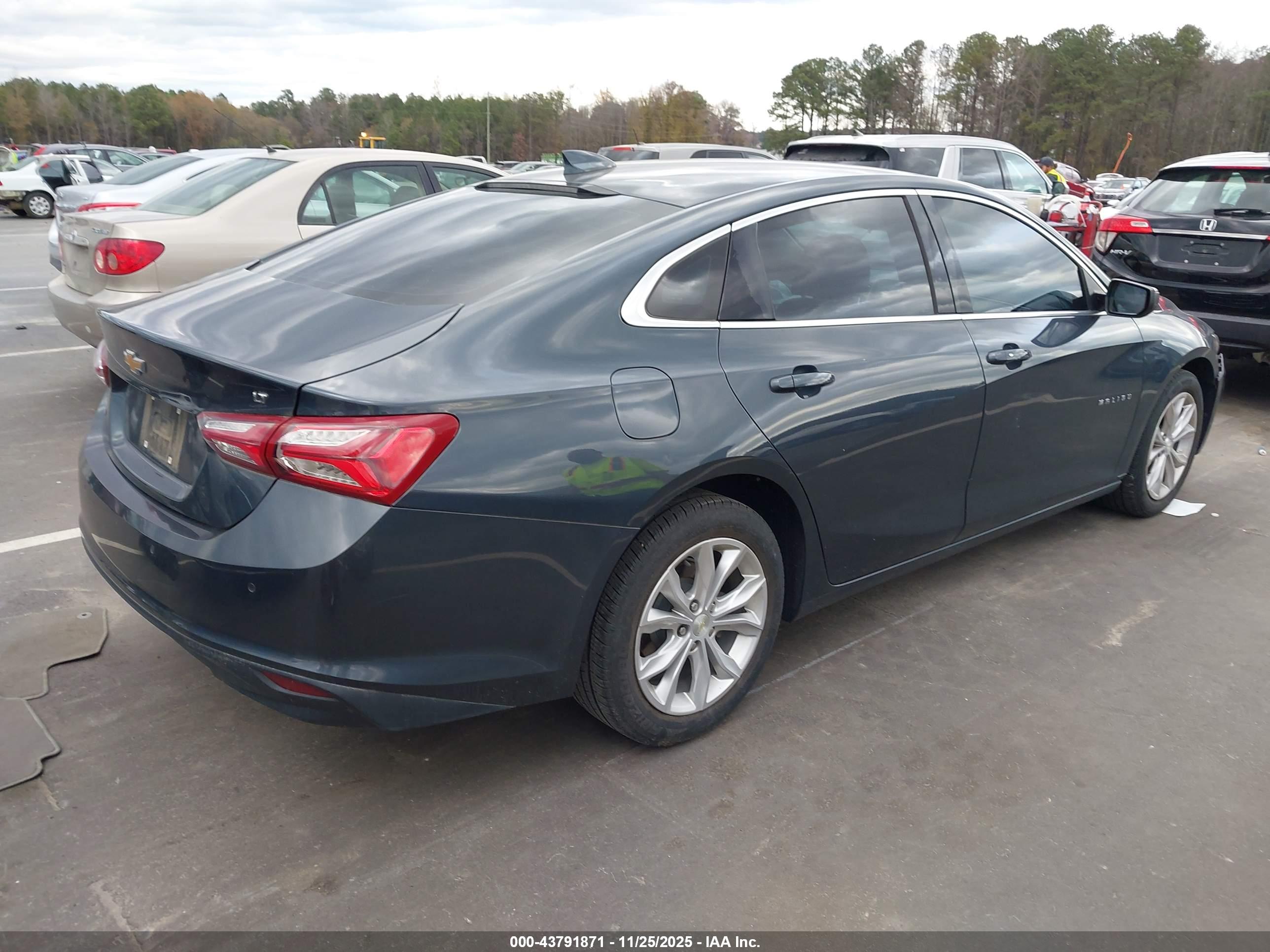 CHEVROLET MALIBU image 4