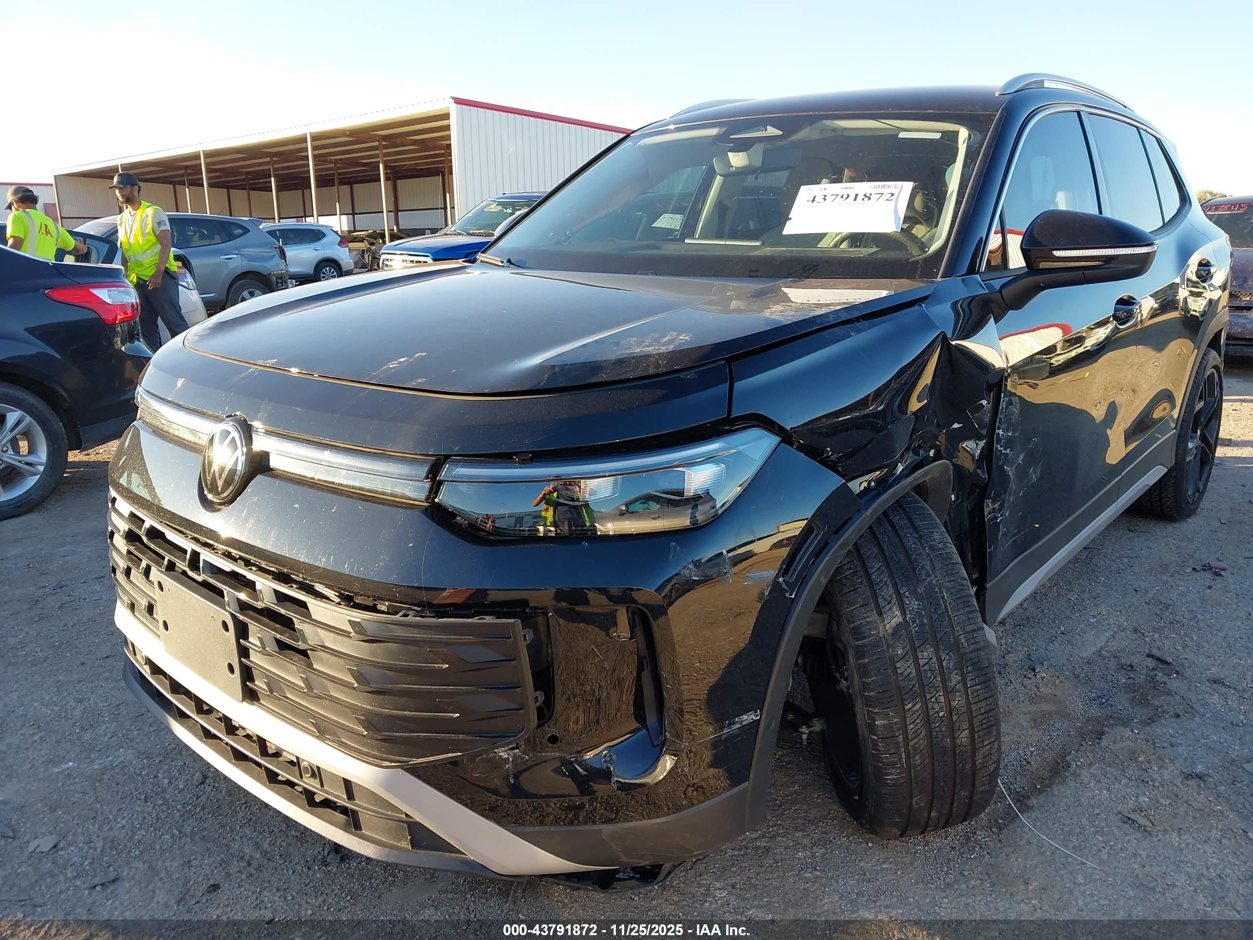 VOLKSWAGEN TIGUAN image 6