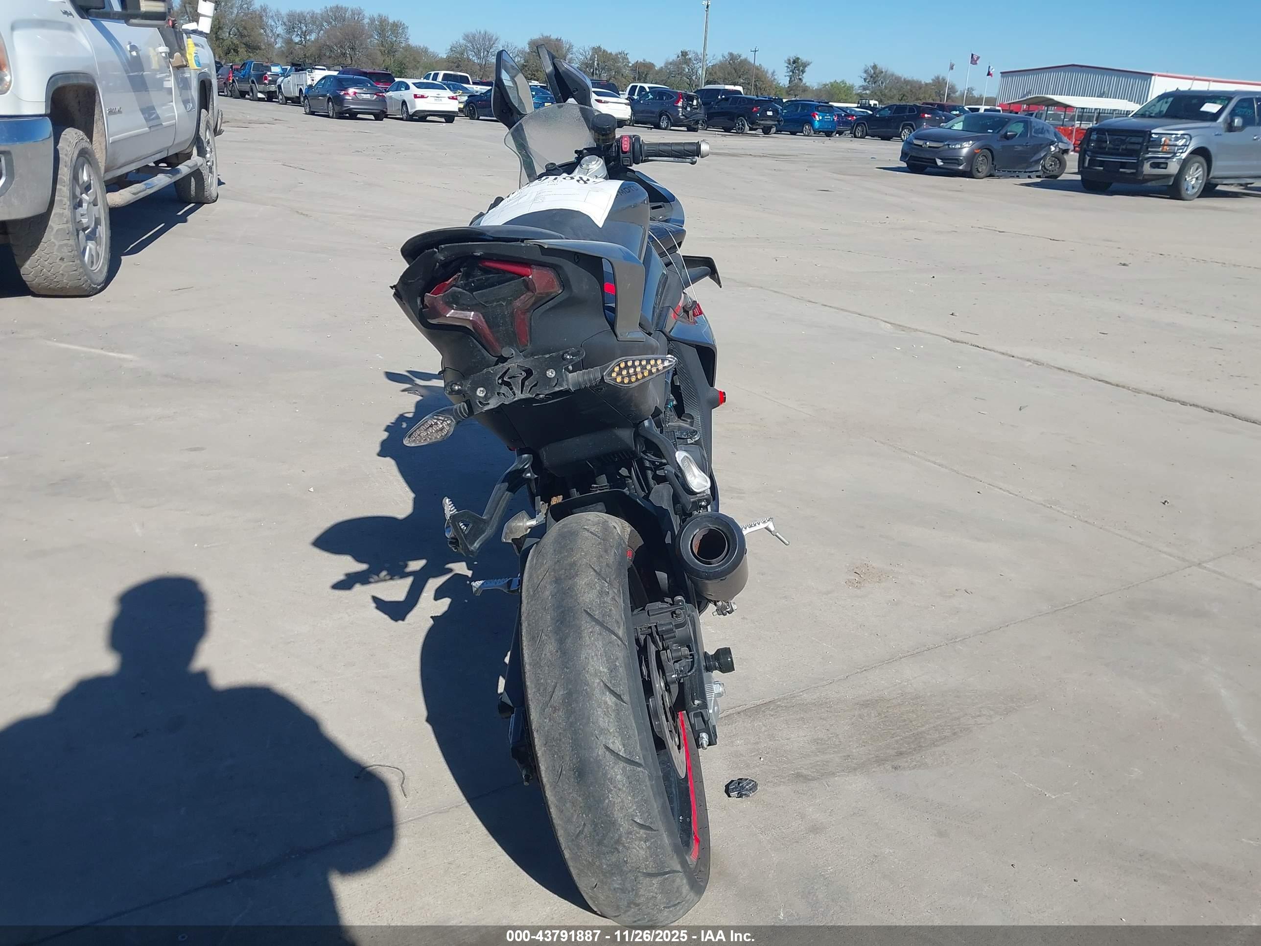 CF MOTO image 6
