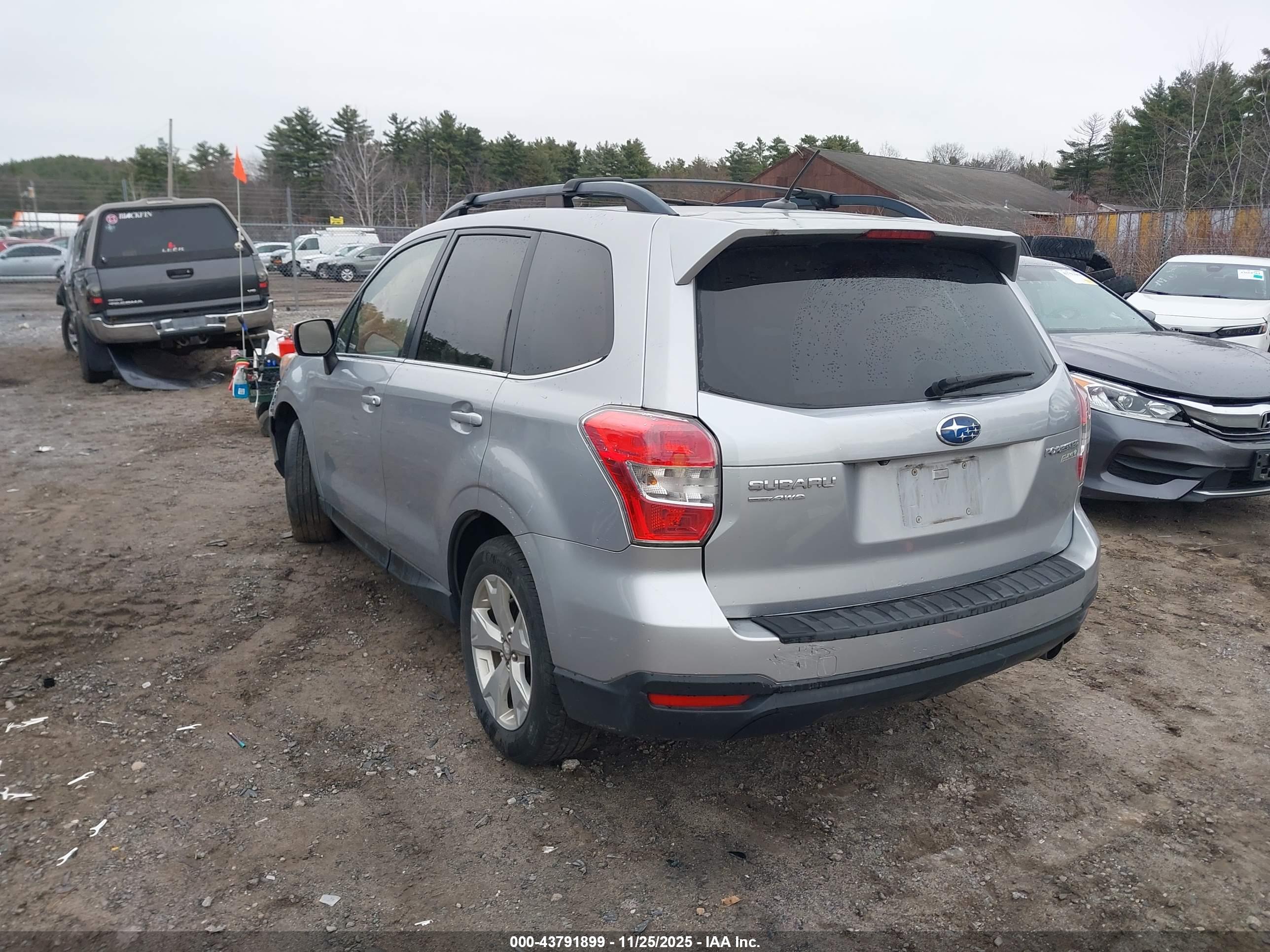 SUBARU FORESTER image 3