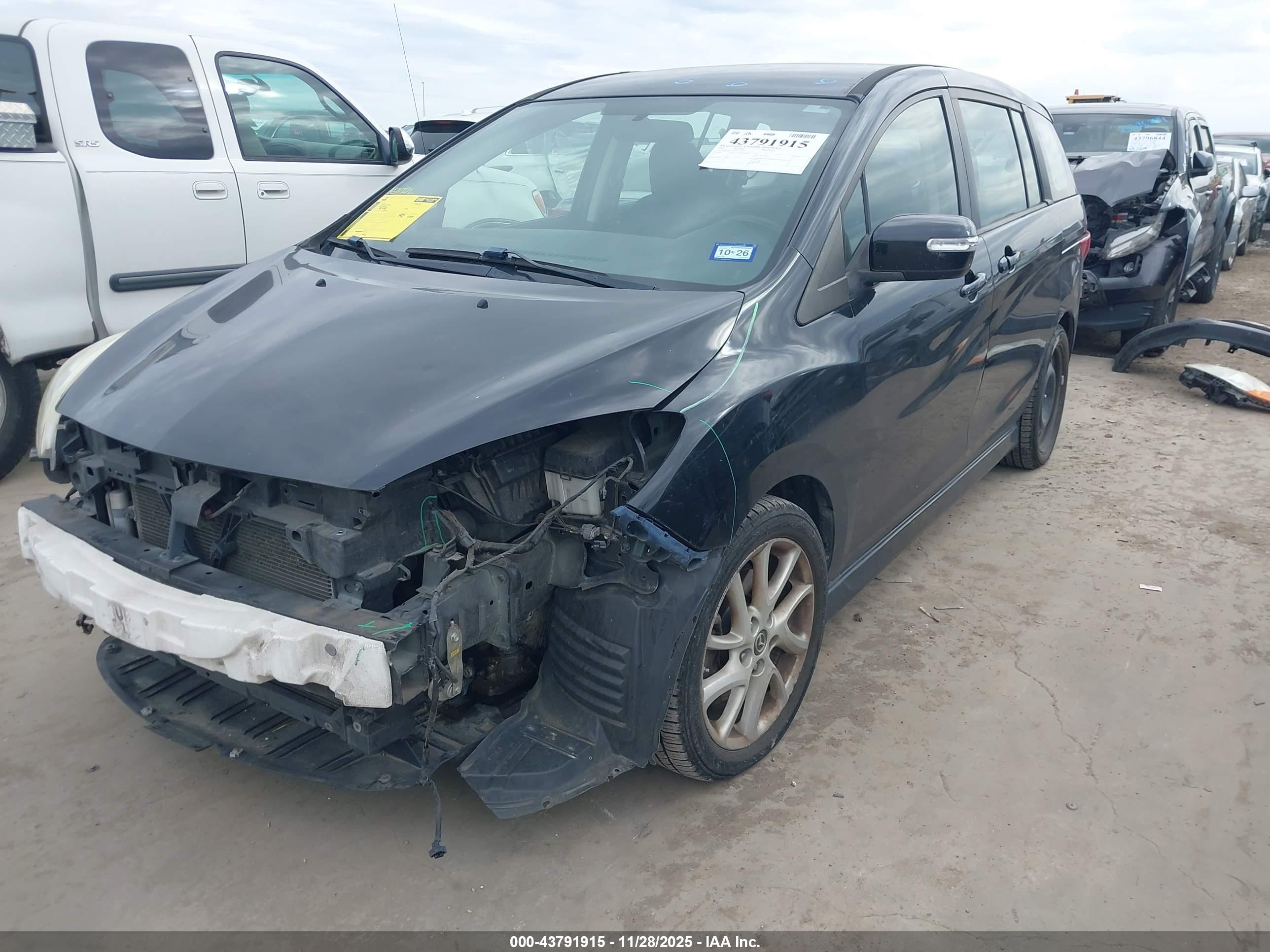 MAZDA MAZDA5 image 2