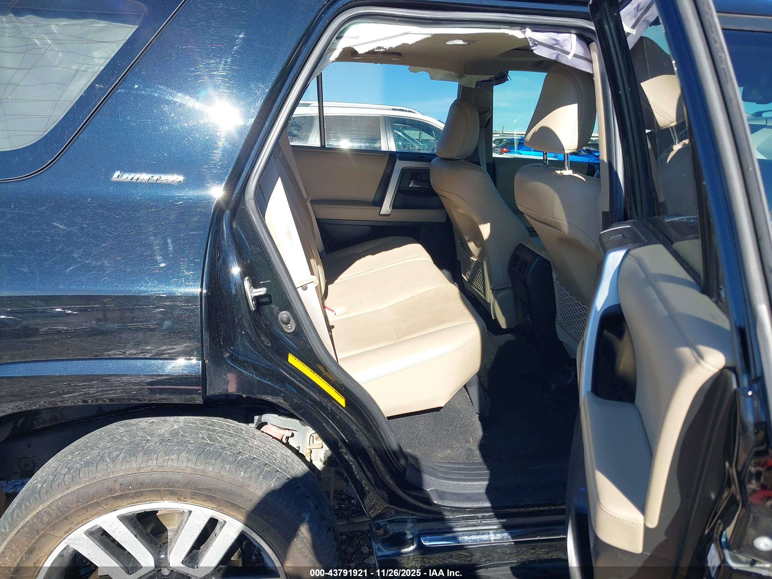 TOYOTA 4RUNNER image 8