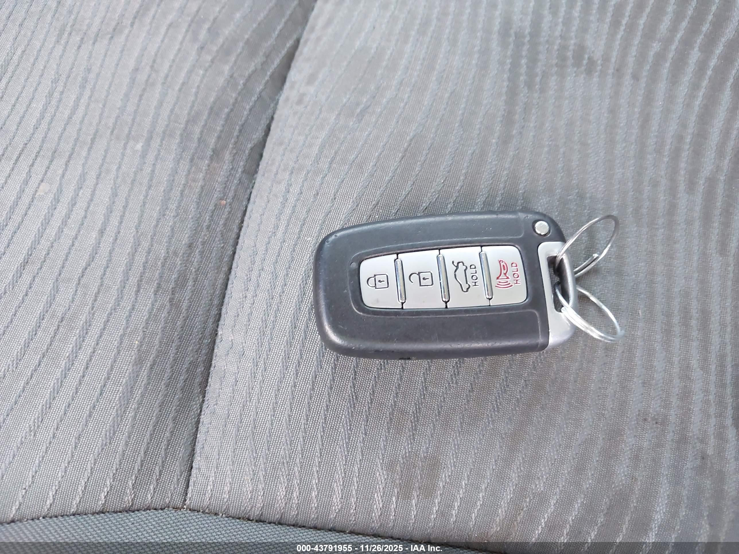 HYUNDAI SONATA image 11