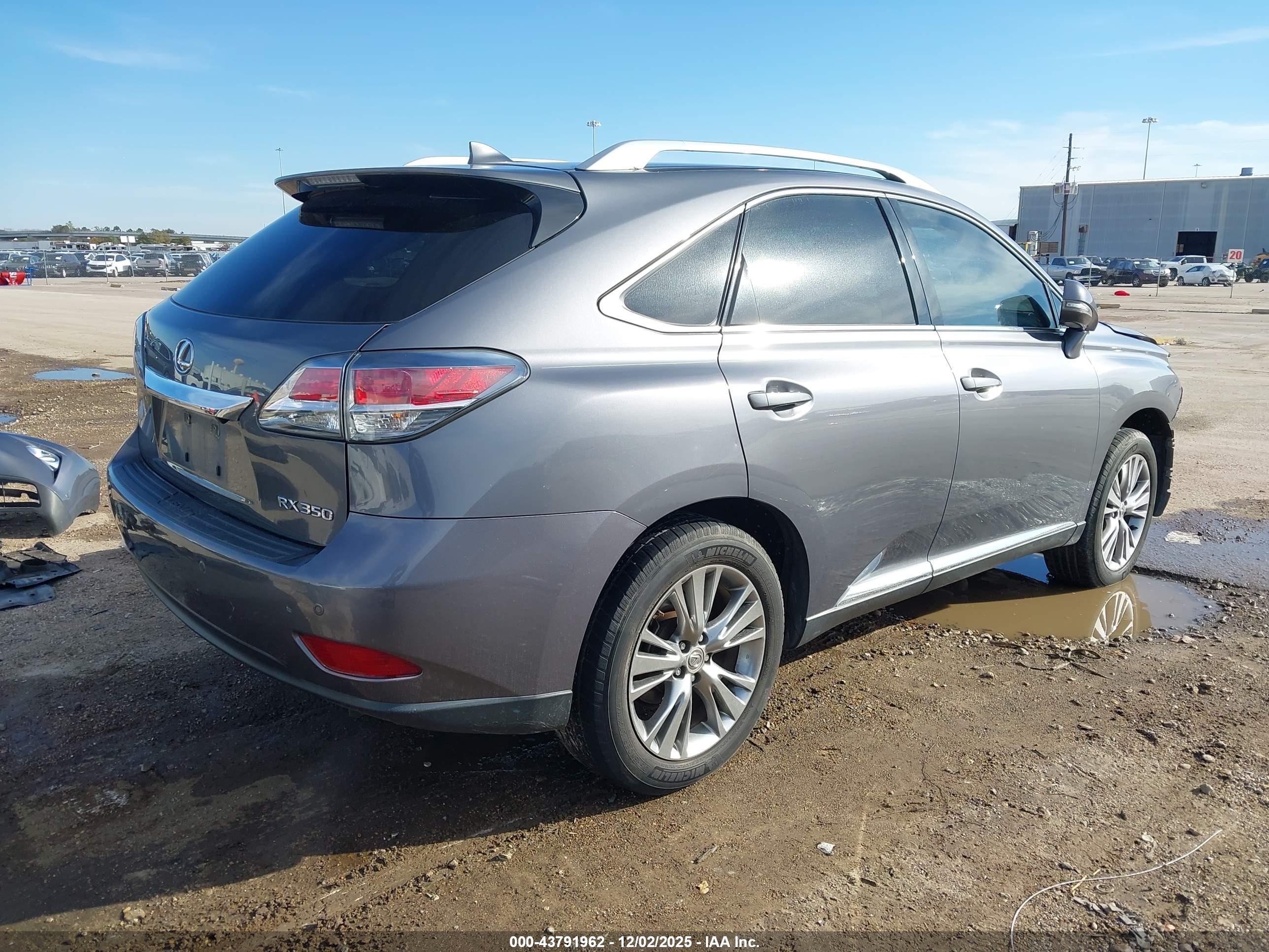 LEXUS RX image 4