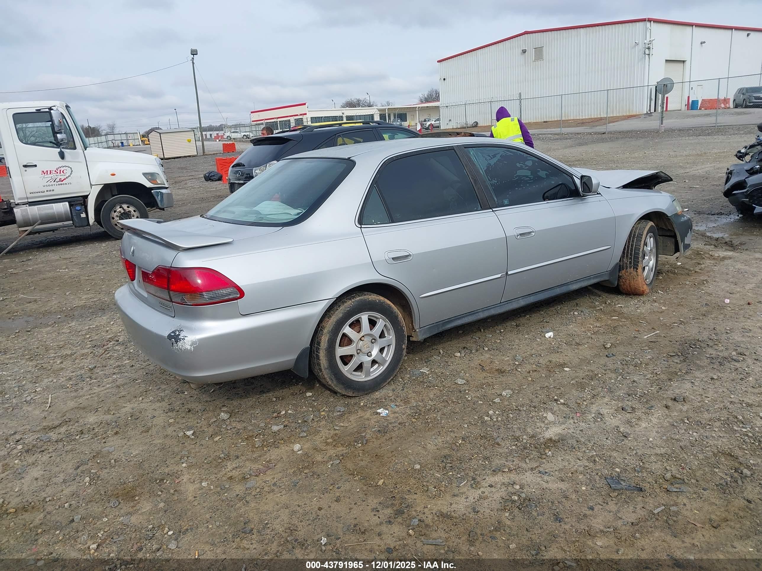 HONDA ACCORD image 4