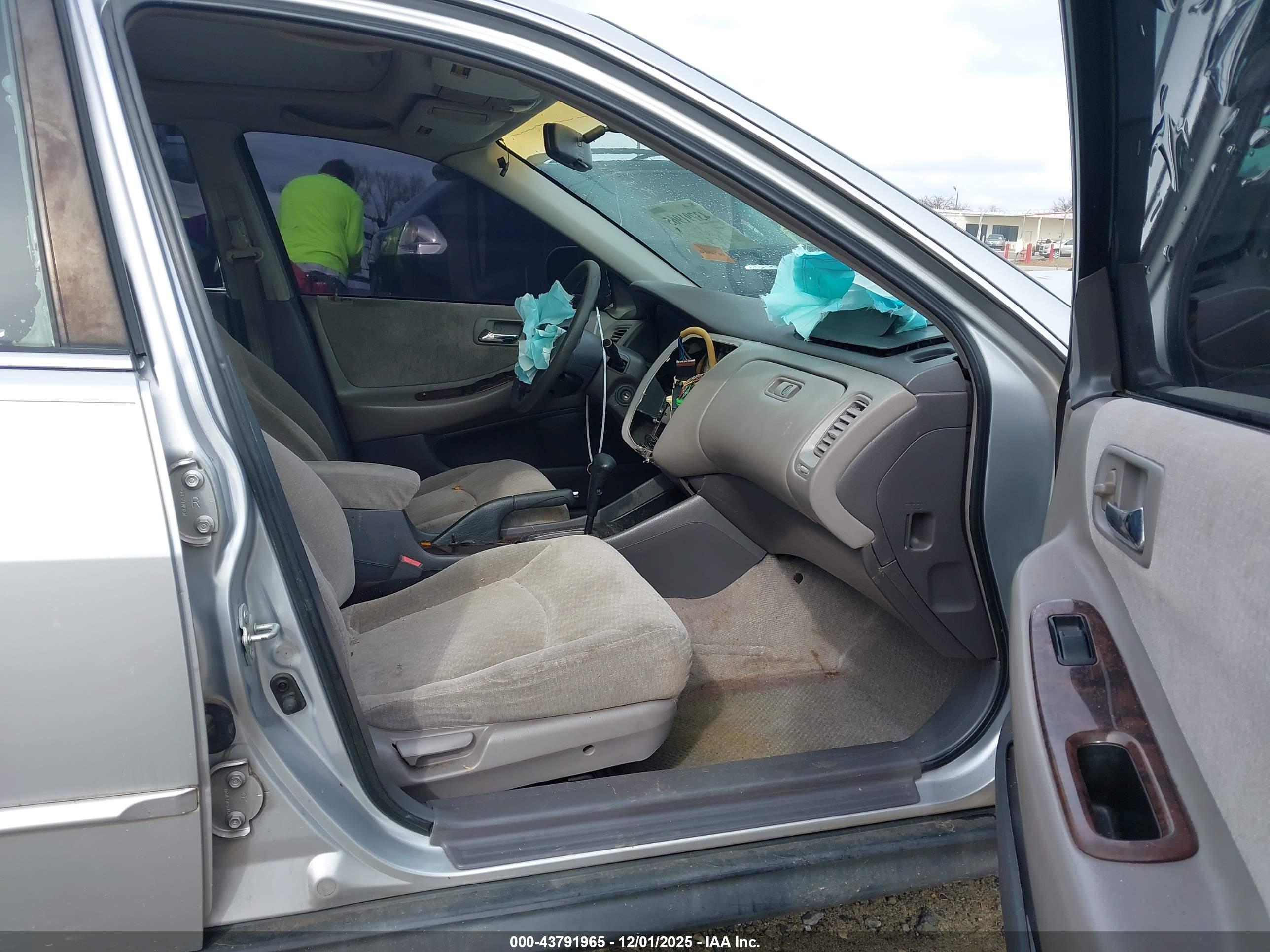 HONDA ACCORD image 5