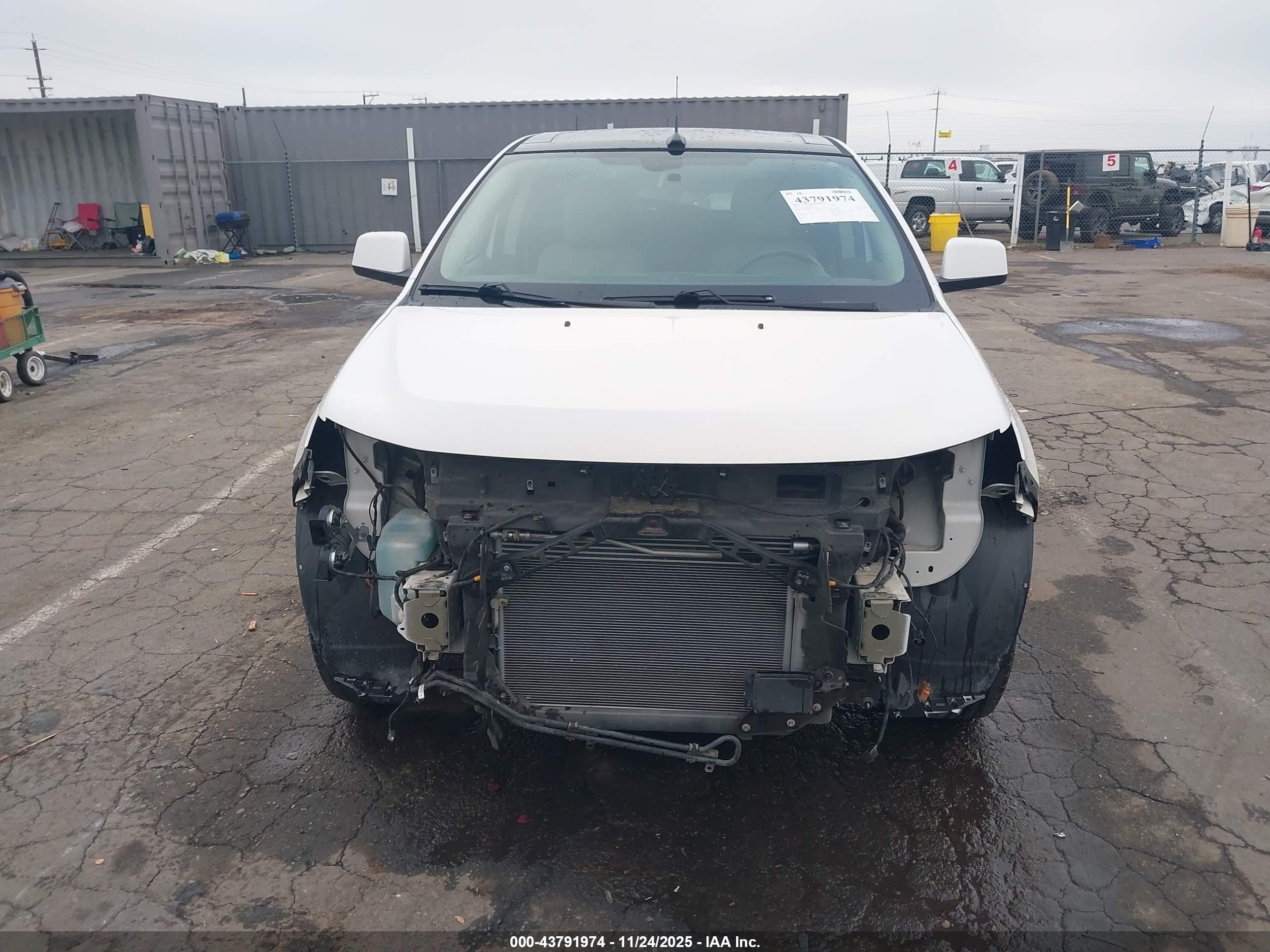 FORD EDGE image 6