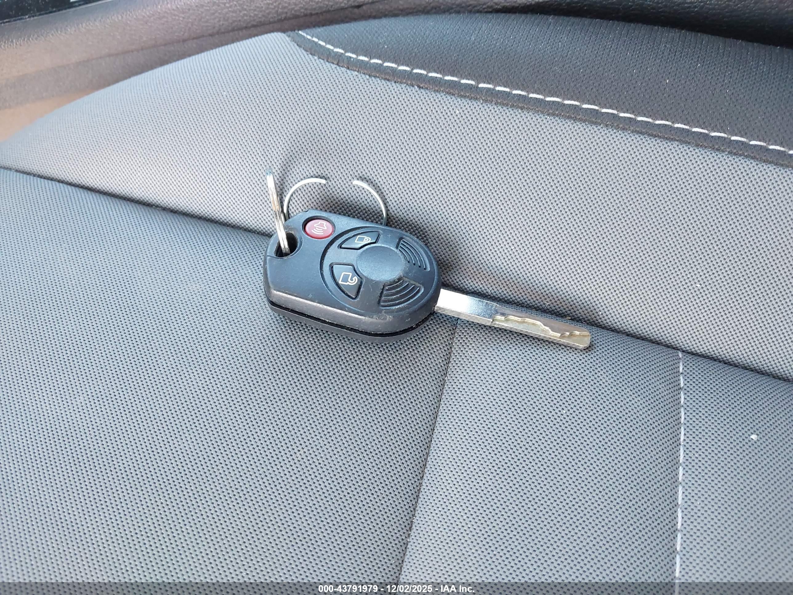 FORD ESCAPE image 11