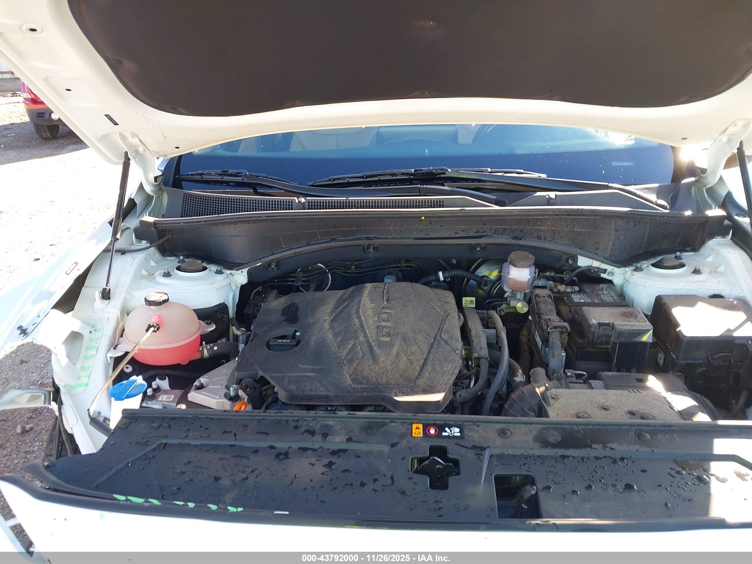 HYUNDAI SANTA image 10