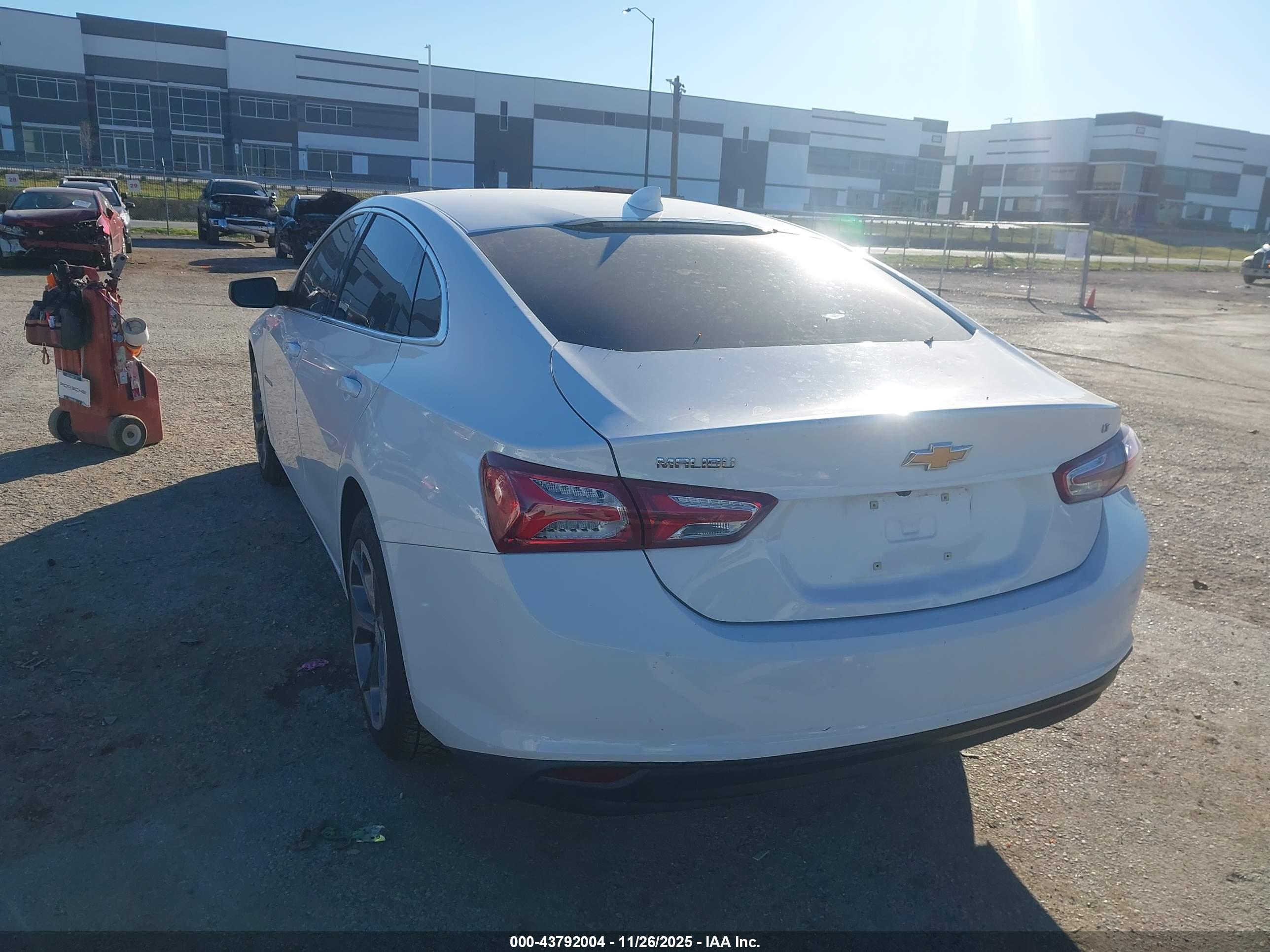 CHEVROLET MALIBU image 3