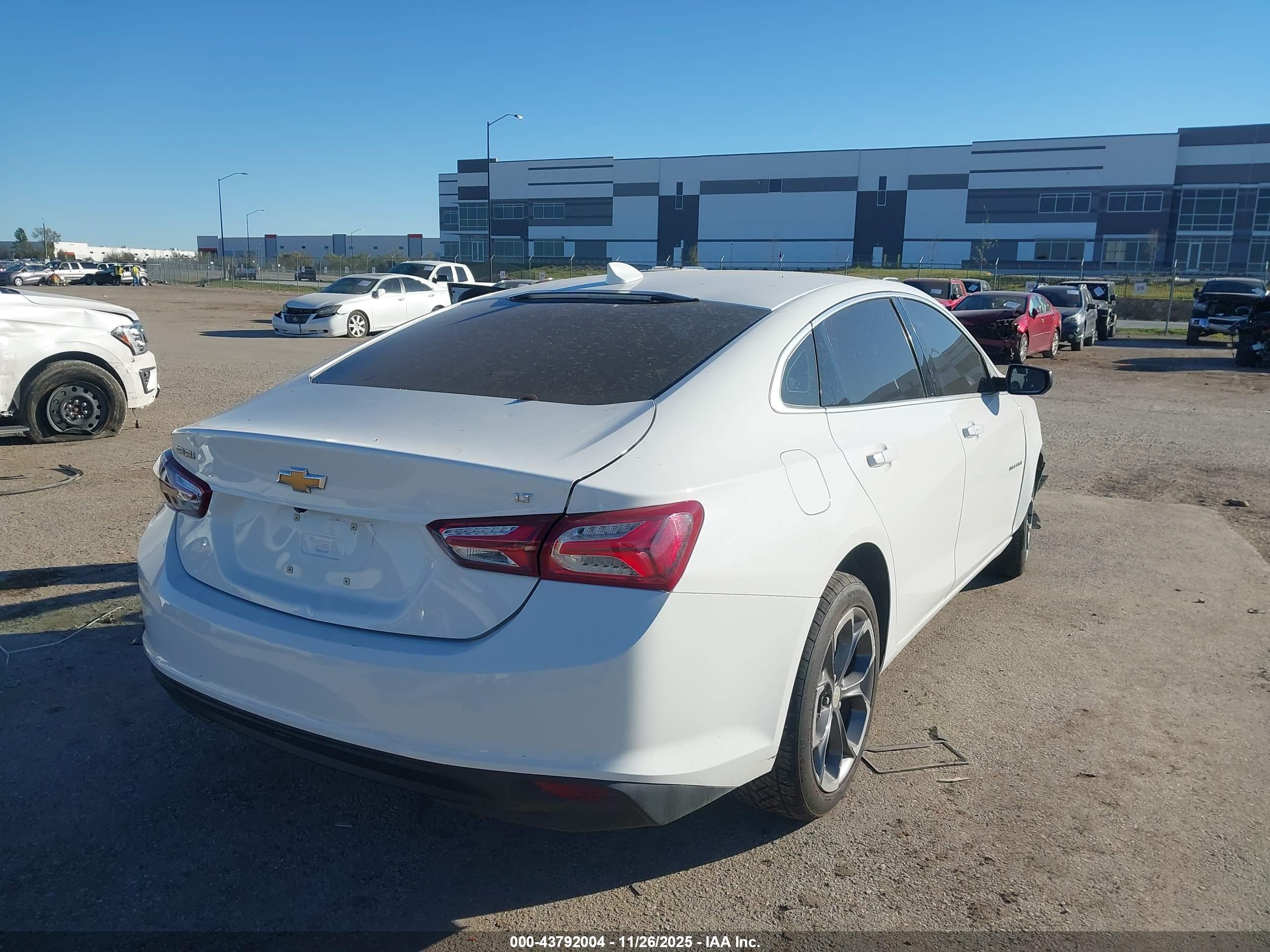 CHEVROLET MALIBU image 4