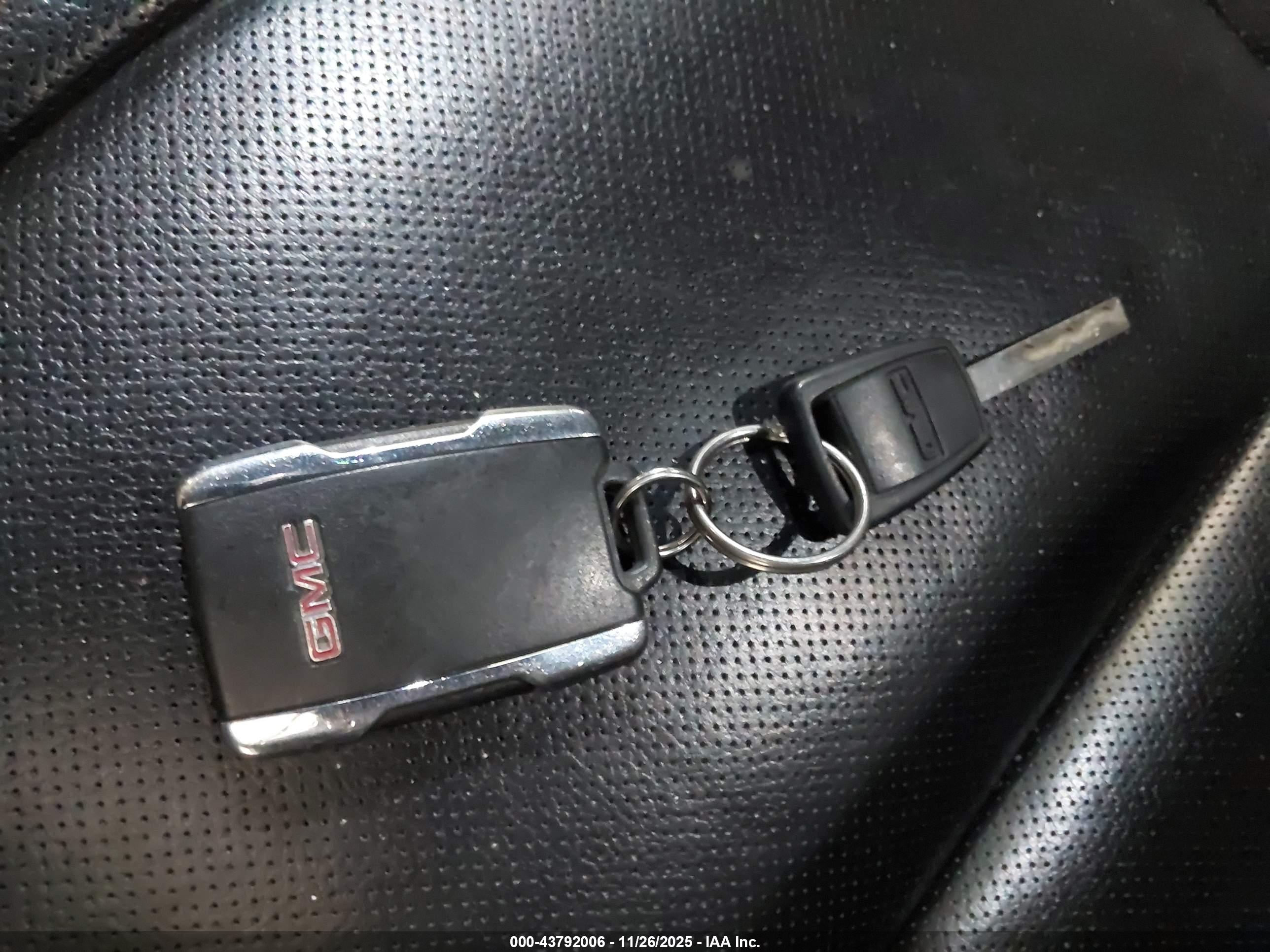 GMC SIERRA image 11