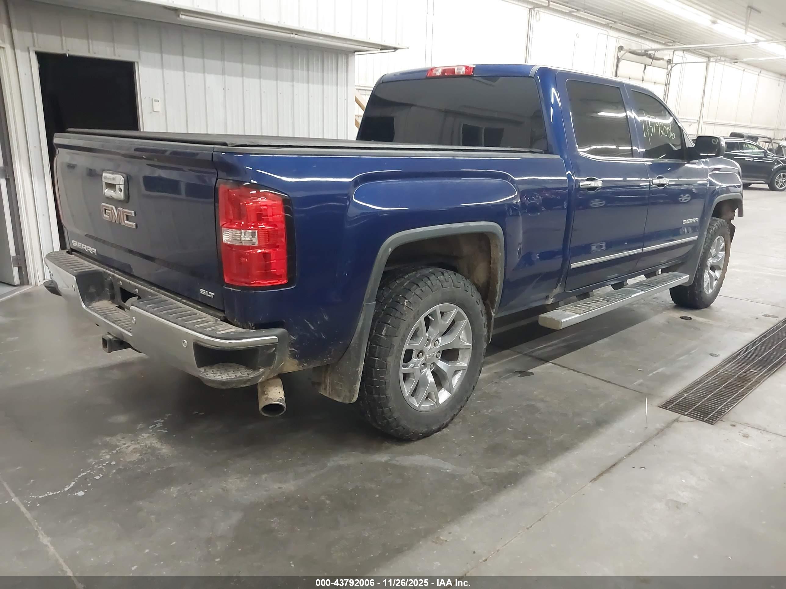 GMC SIERRA image 4