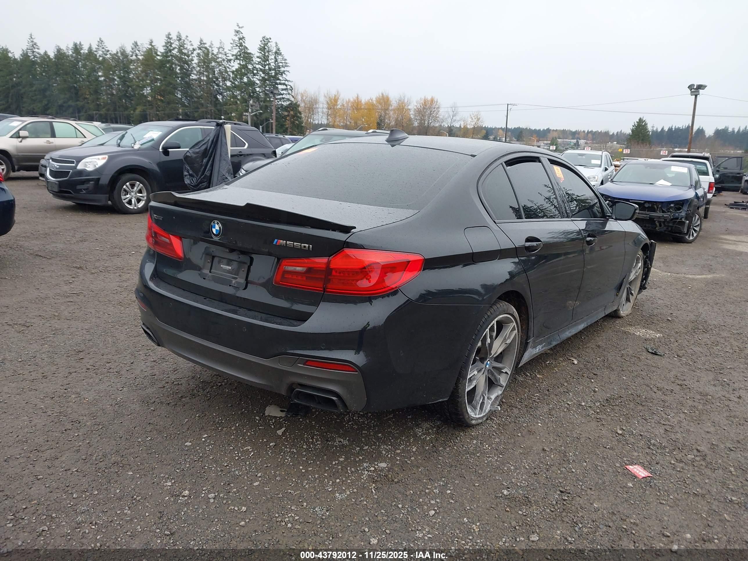 BMW M550I image 4