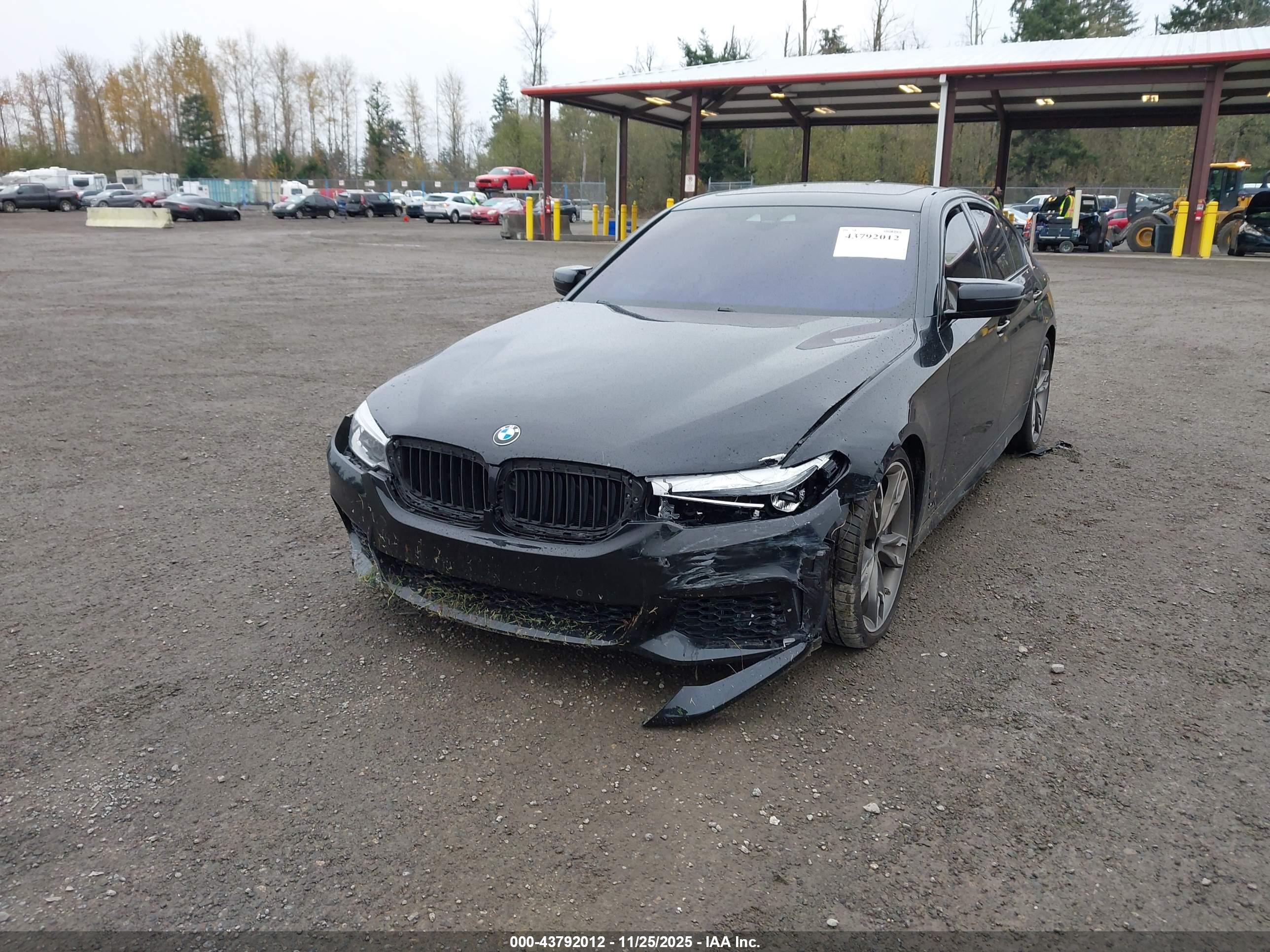 BMW M550I image 6