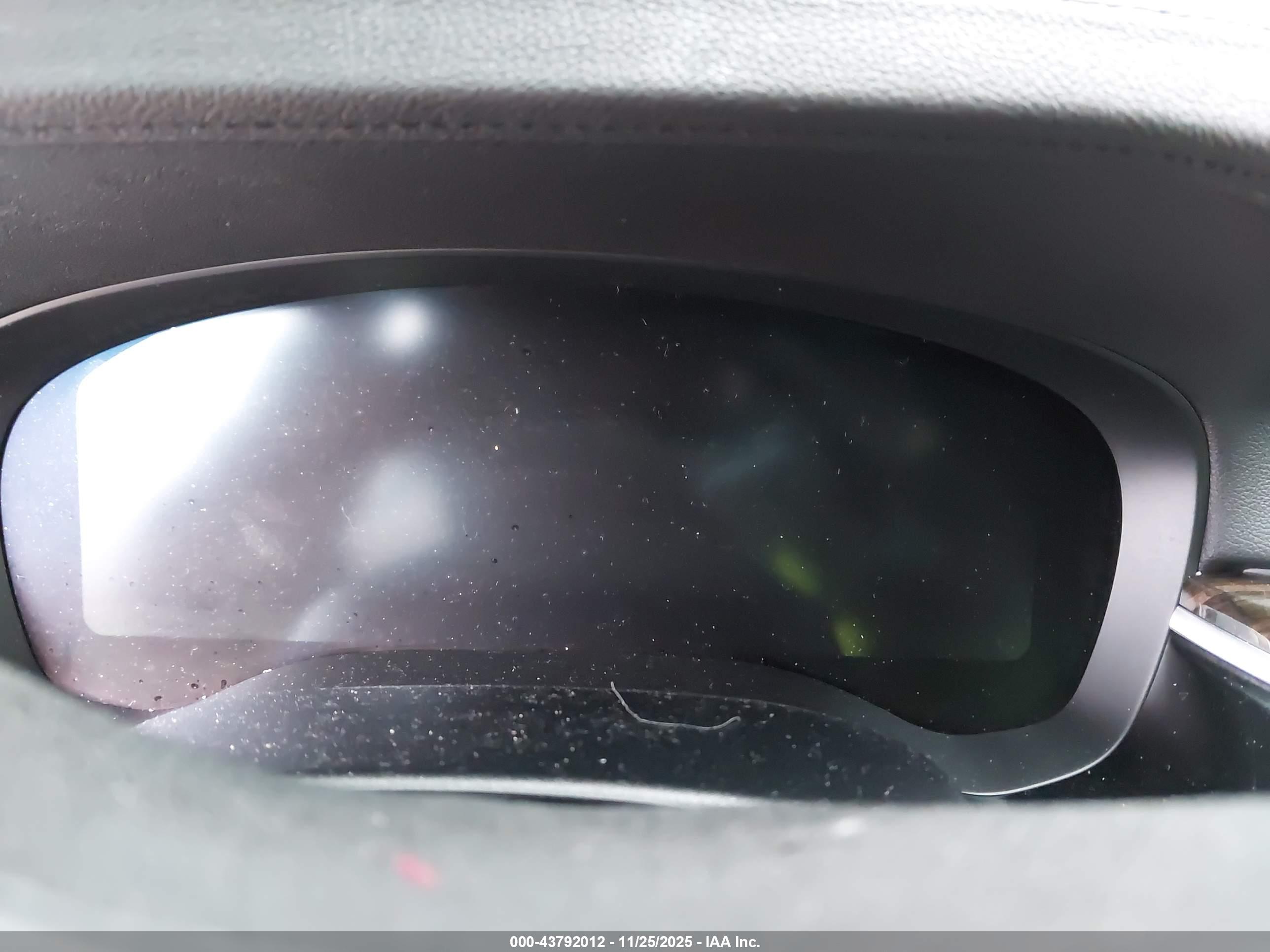 BMW M550I image 7