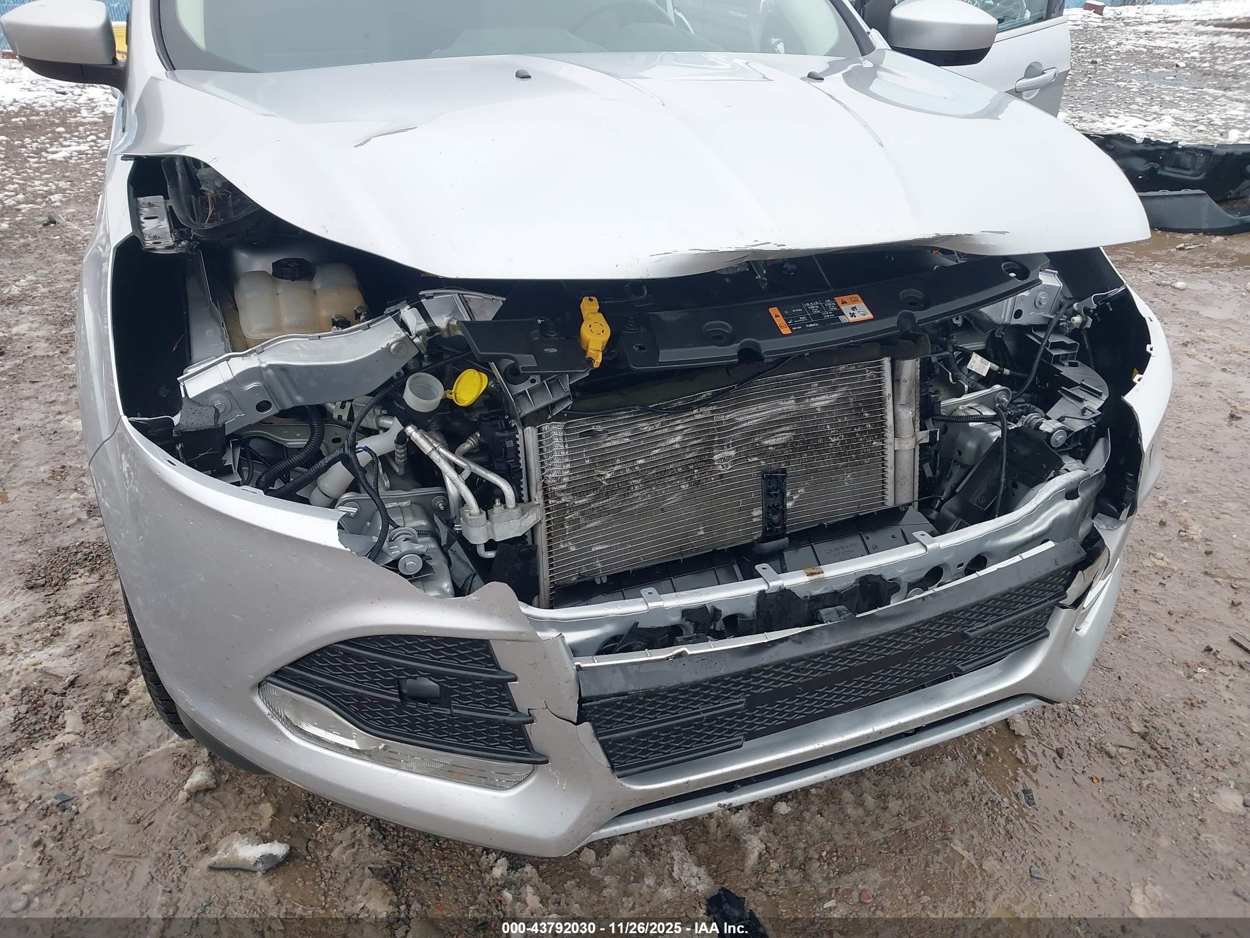 FORD ESCAPE image 6