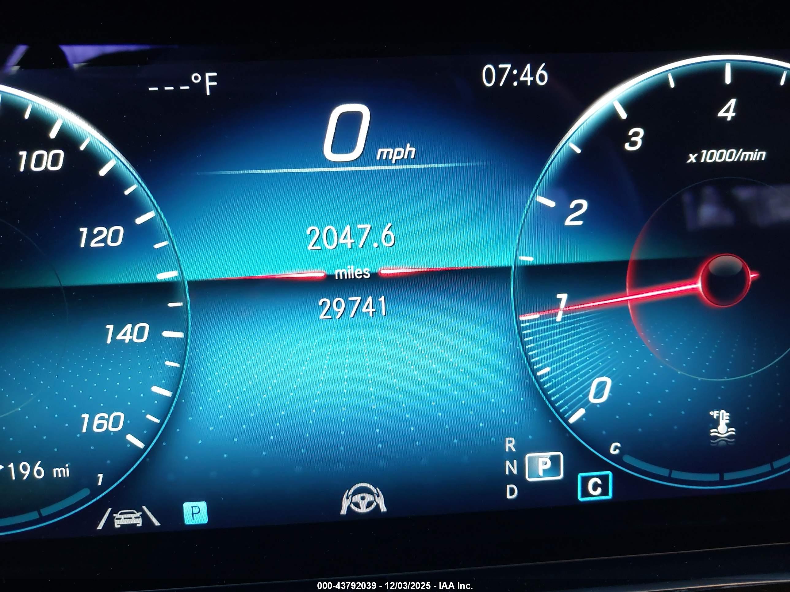 MERCEDES-BENZ E image 7