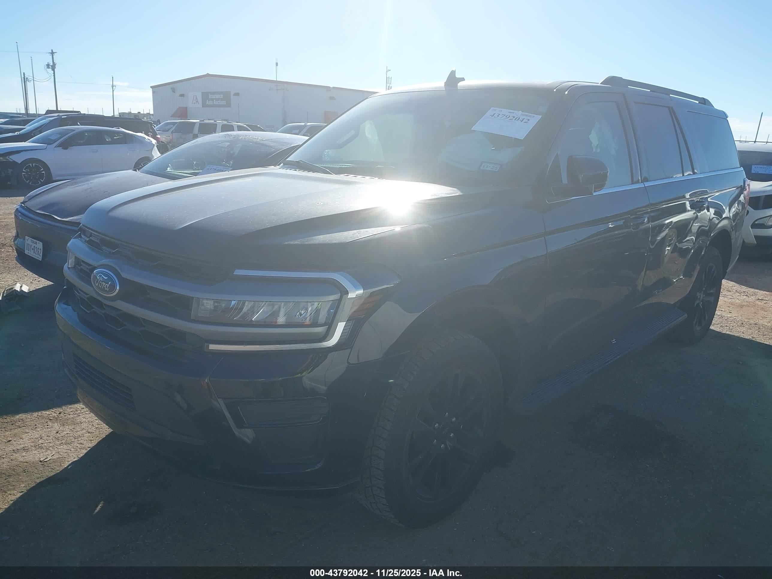 FORD EXPEDITION image 2