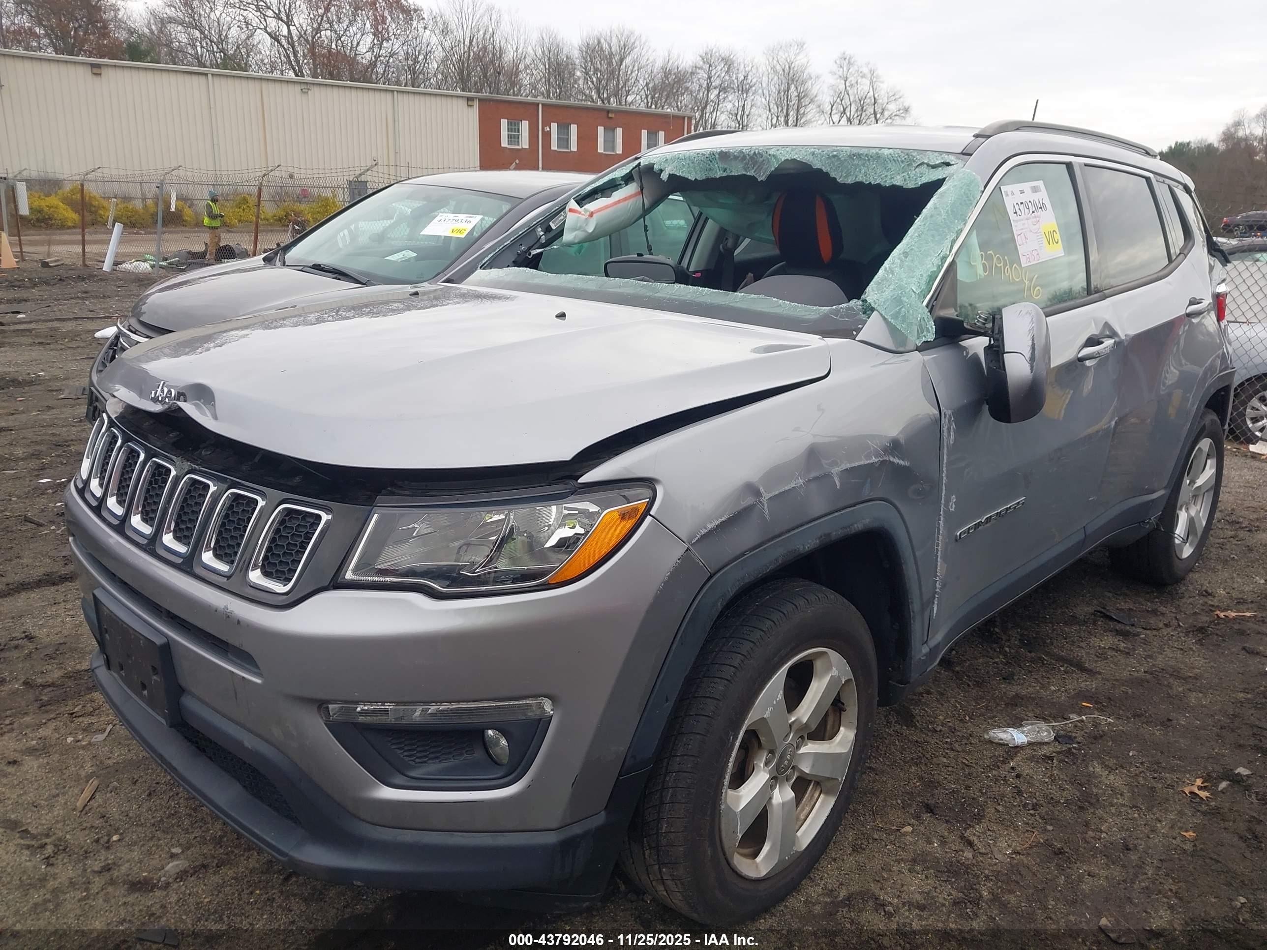 JEEP COMPASS image 2