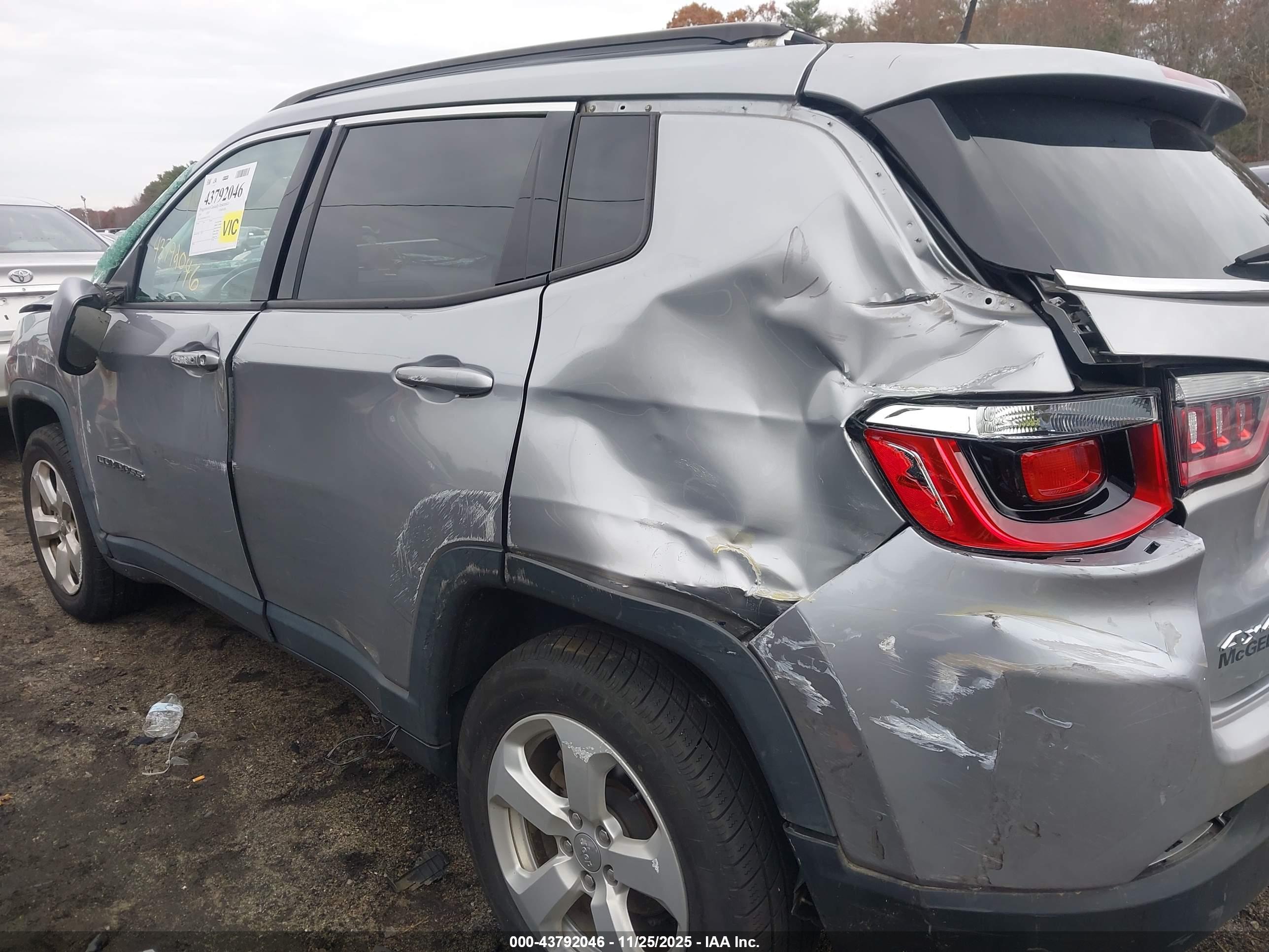 JEEP COMPASS image 6