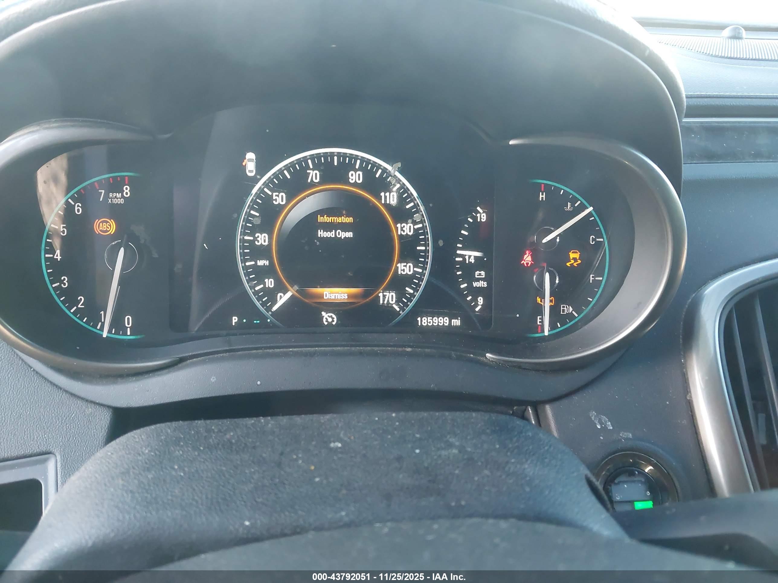 BUICK LACROSSE image 7