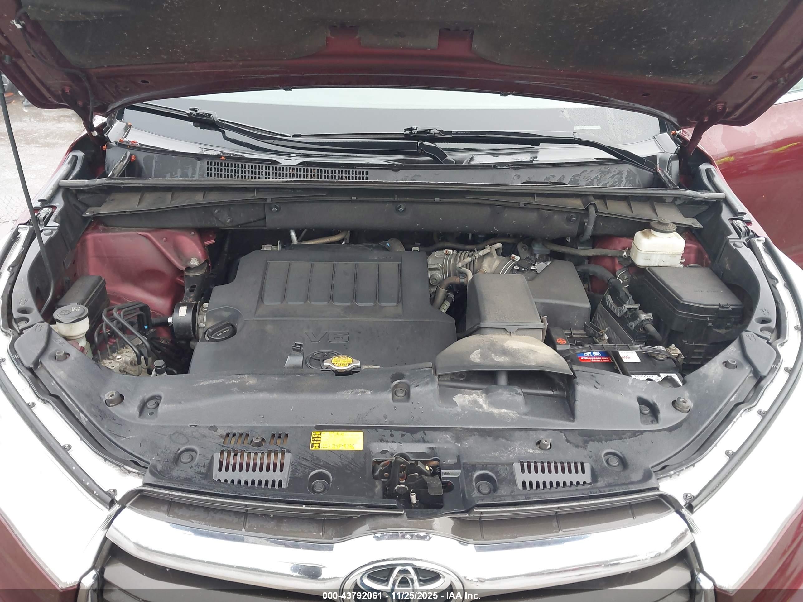 TOYOTA HIGHLANDER image 10