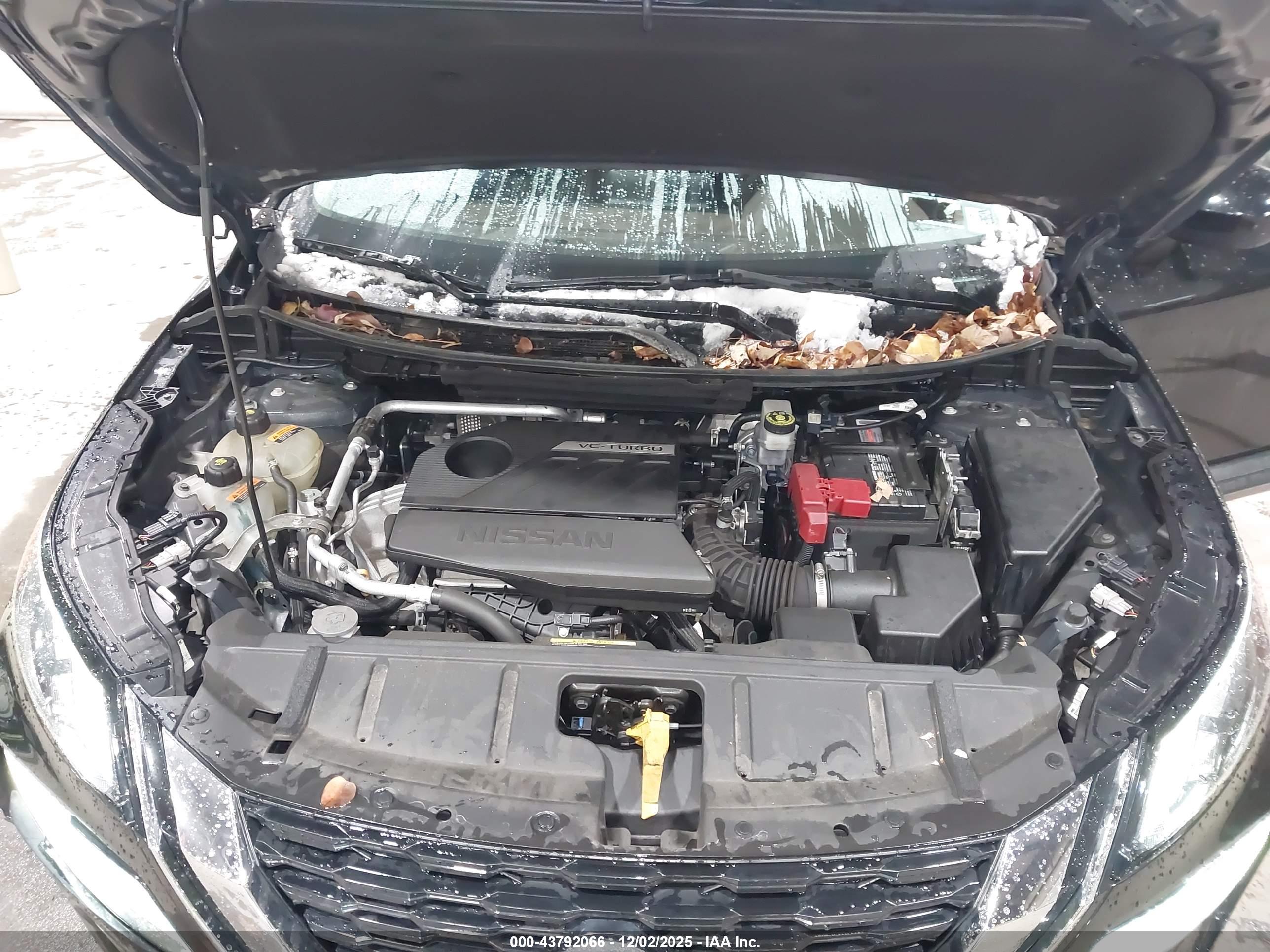 NISSAN ROGUE image 10