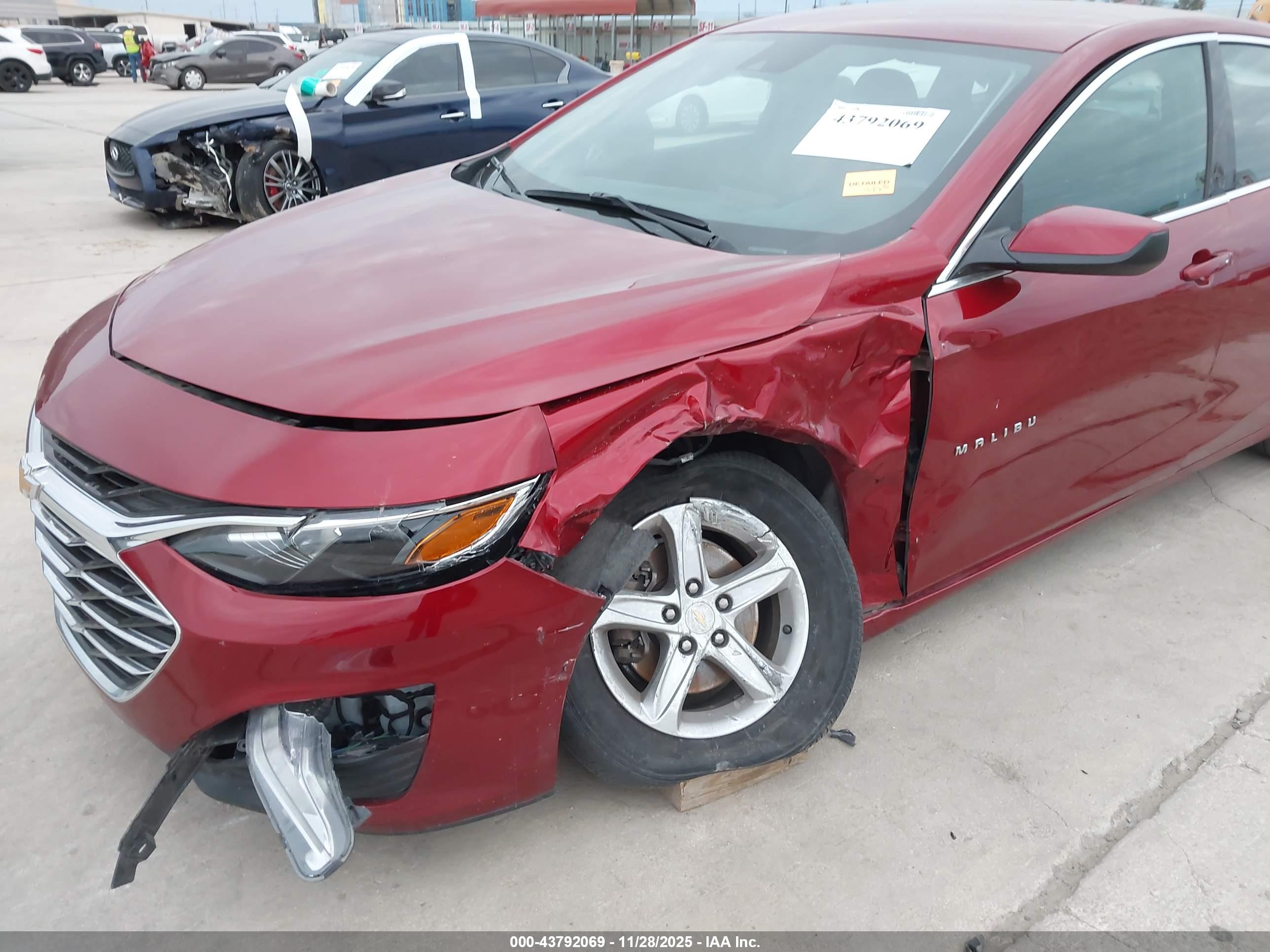 CHEVROLET MALIBU image 6